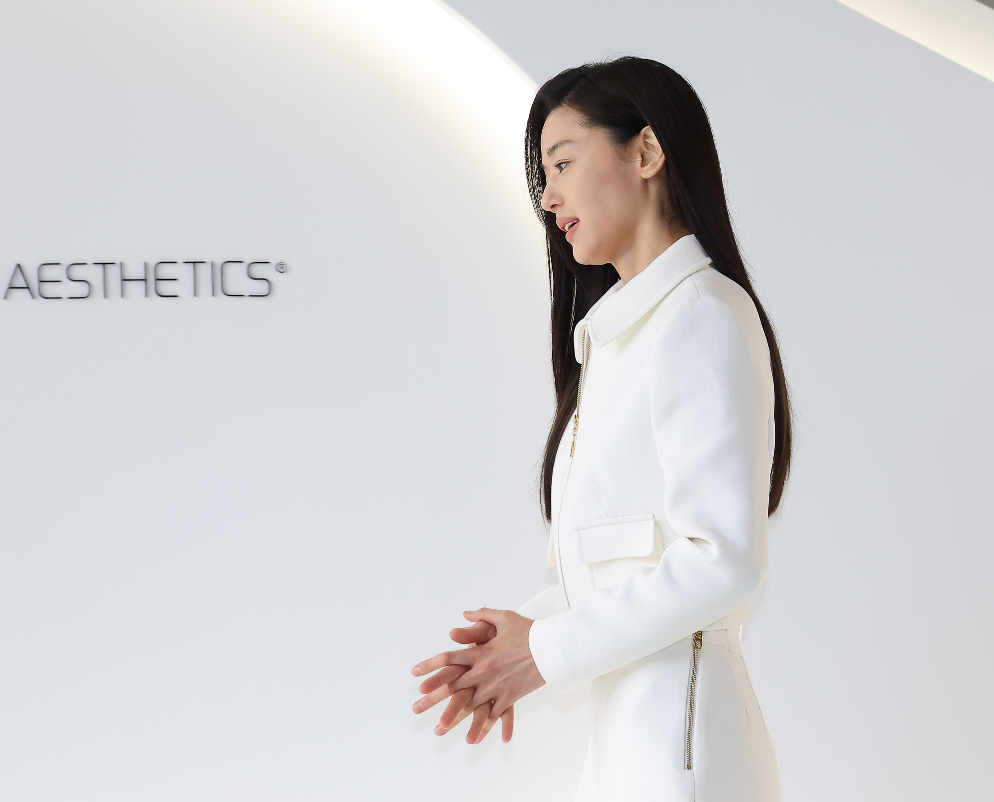 멜츠;에스테틱;스 코리아;전지현