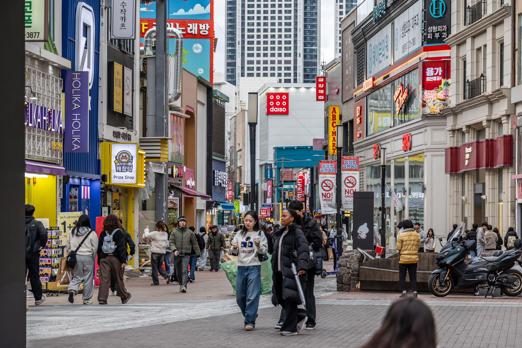 정치;영남권민심;국민의힘텃밭;국민의힘TK민심;대구민심;대구서문시장;대구동성로;동대구역;보수지역민심;보수의심장대구;보수의방어선대구
