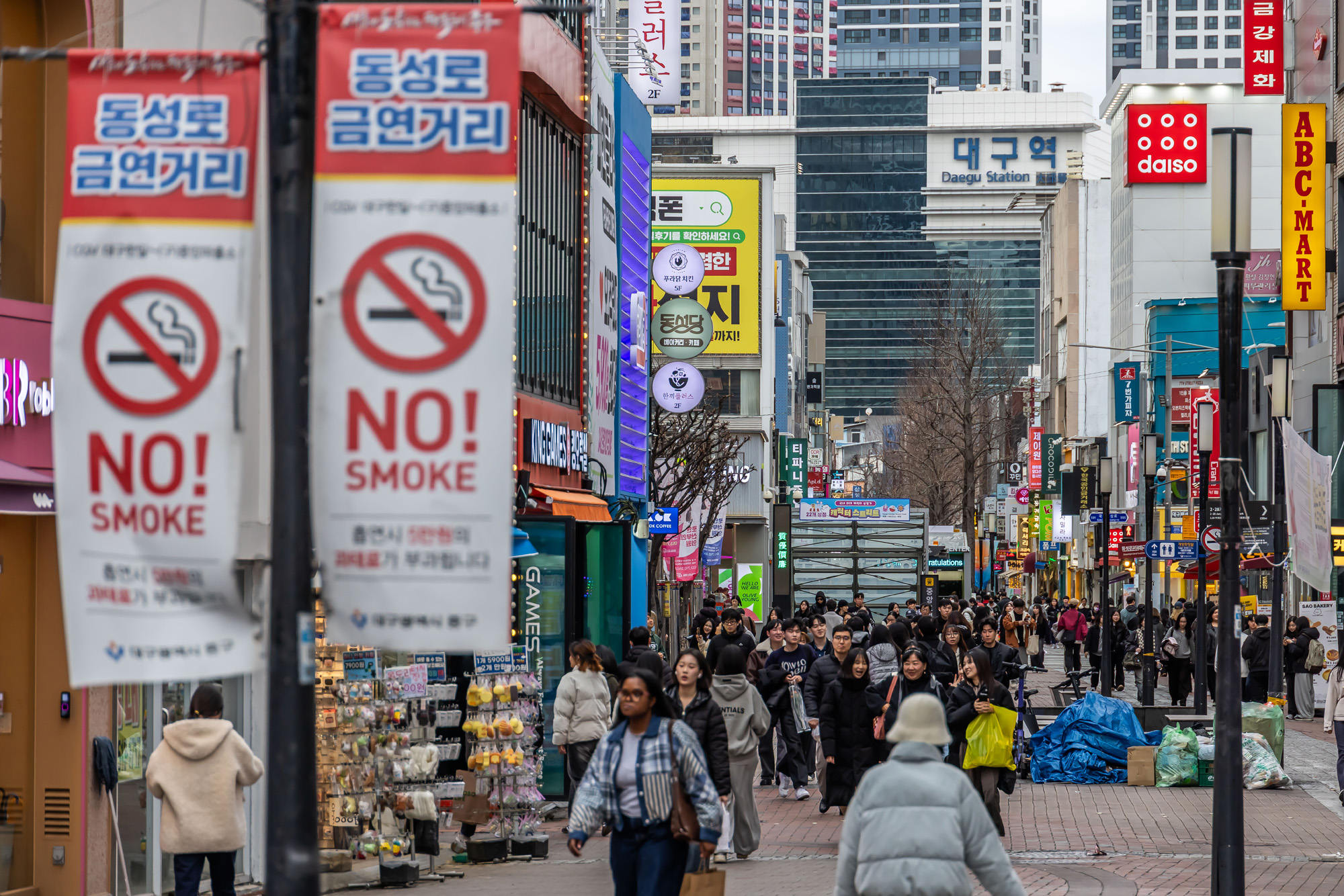 정치;영남권민심;국민의힘텃밭;국민의힘TK민심;대구민심;대구서문시장;대구동성로;동대구역;보수지역민심;보수의심장대구;보수의방어선대구