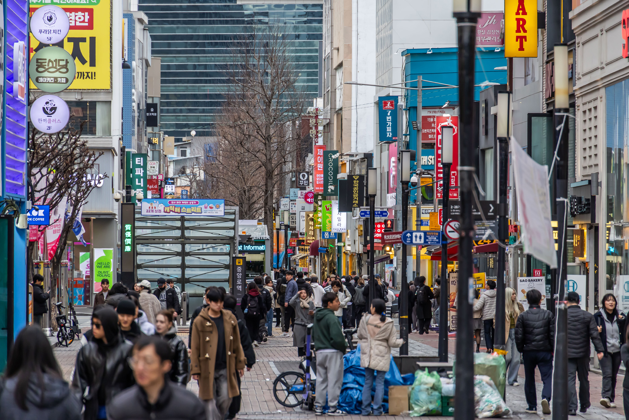 정치;영남권민심;국민의힘텃밭;국민의힘TK민심;대구민심;대구서문시장;대구동성로;동대구역;보수지역민심;보수의심장대구;보수의방어선대구
