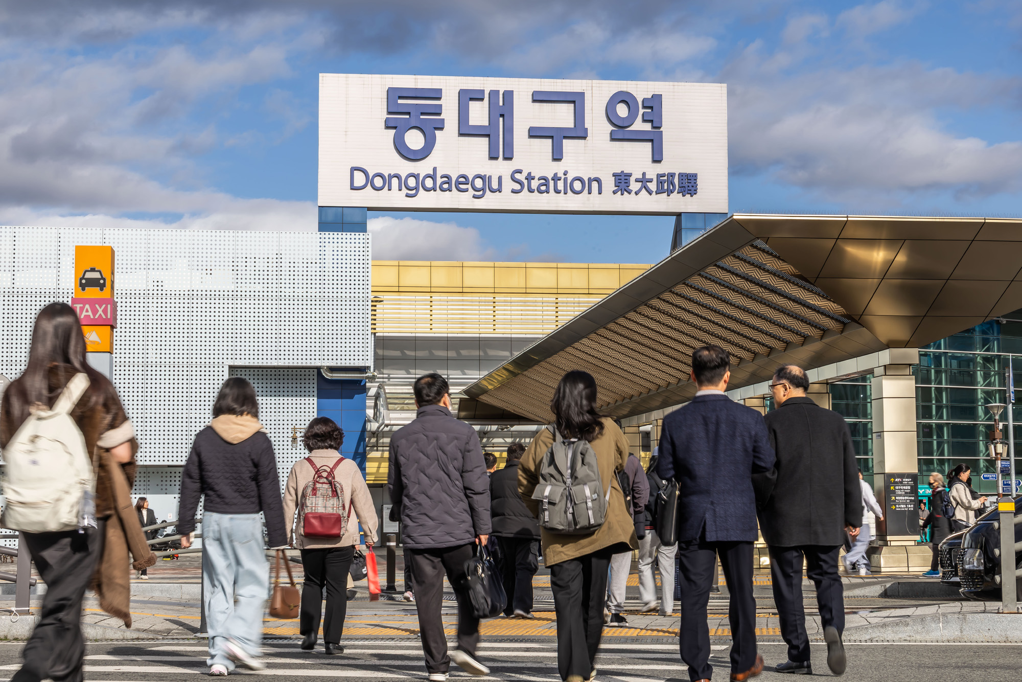 정치;영남권민심;국민의힘텃밭;국민의힘TK민심;대구민심;대구서문시장;대구동성로;동대구역;보수지역민심;보수의심장대구;보수의방어선대구