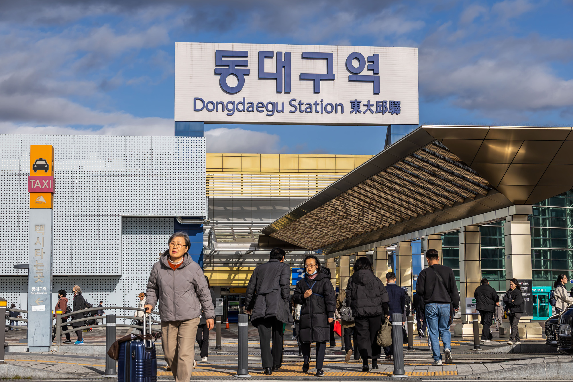 정치;영남권민심;국민의힘텃밭;국민의힘TK민심;대구민심;대구서문시장;대구동성로;동대구역;보수지역민심;보수의심장대구;보수의방어선대구