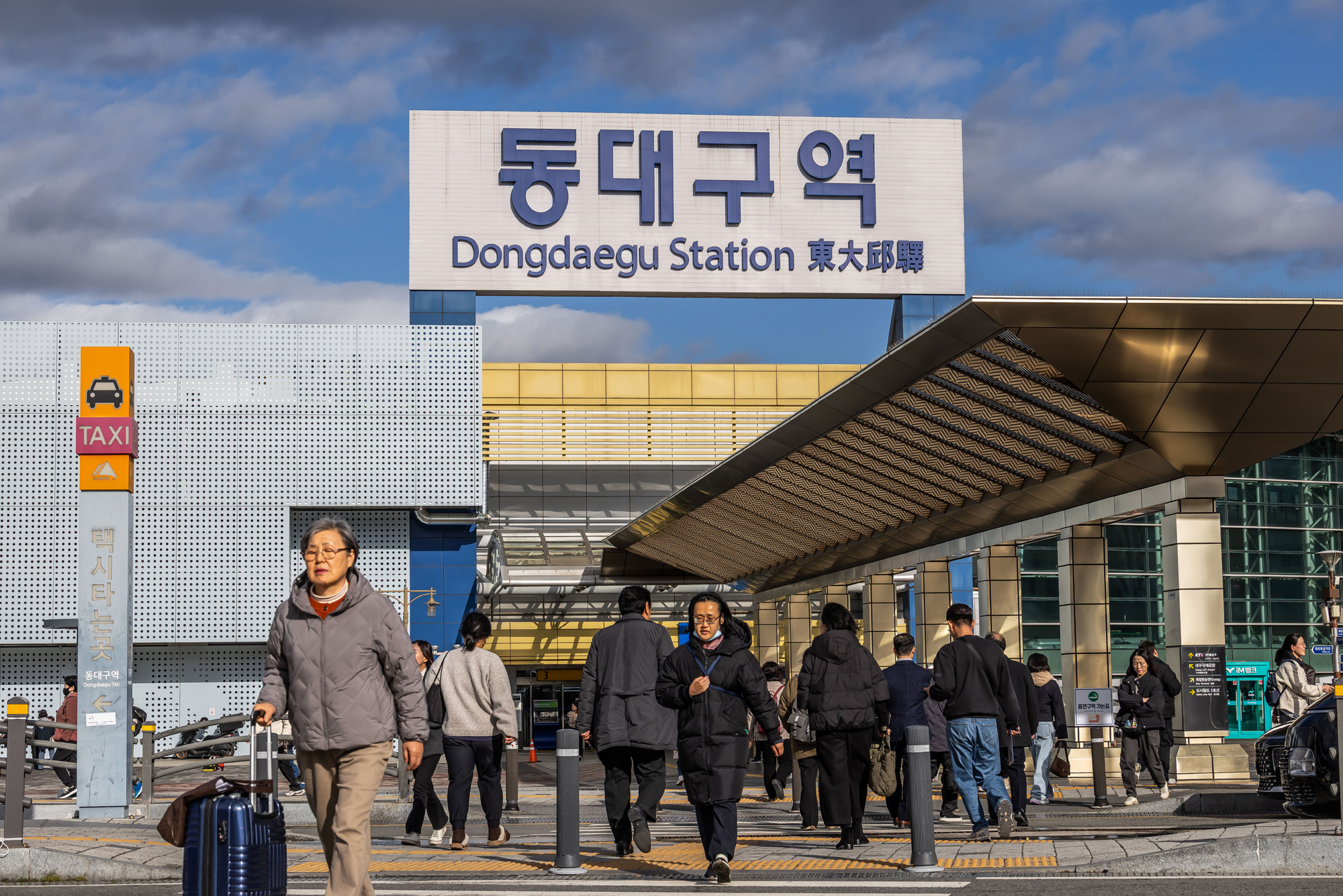 정치;영남권민심;국민의힘텃밭;국민의힘TK민심;대구민심;대구서문시장;대구동성로;동대구역;보수지역민심;보수의심장대구;보수의방어선대구