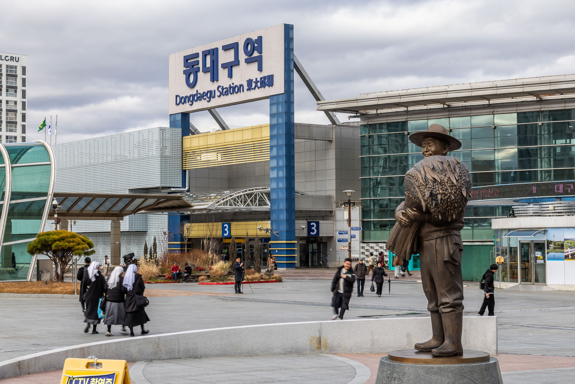 정치;영남권민심;국민의힘텃밭;국민의힘TK민심;대구민심;대구서문시장;대구동성로;동대구역;보수지역민심;보수의심장대구;보수의방어선대구