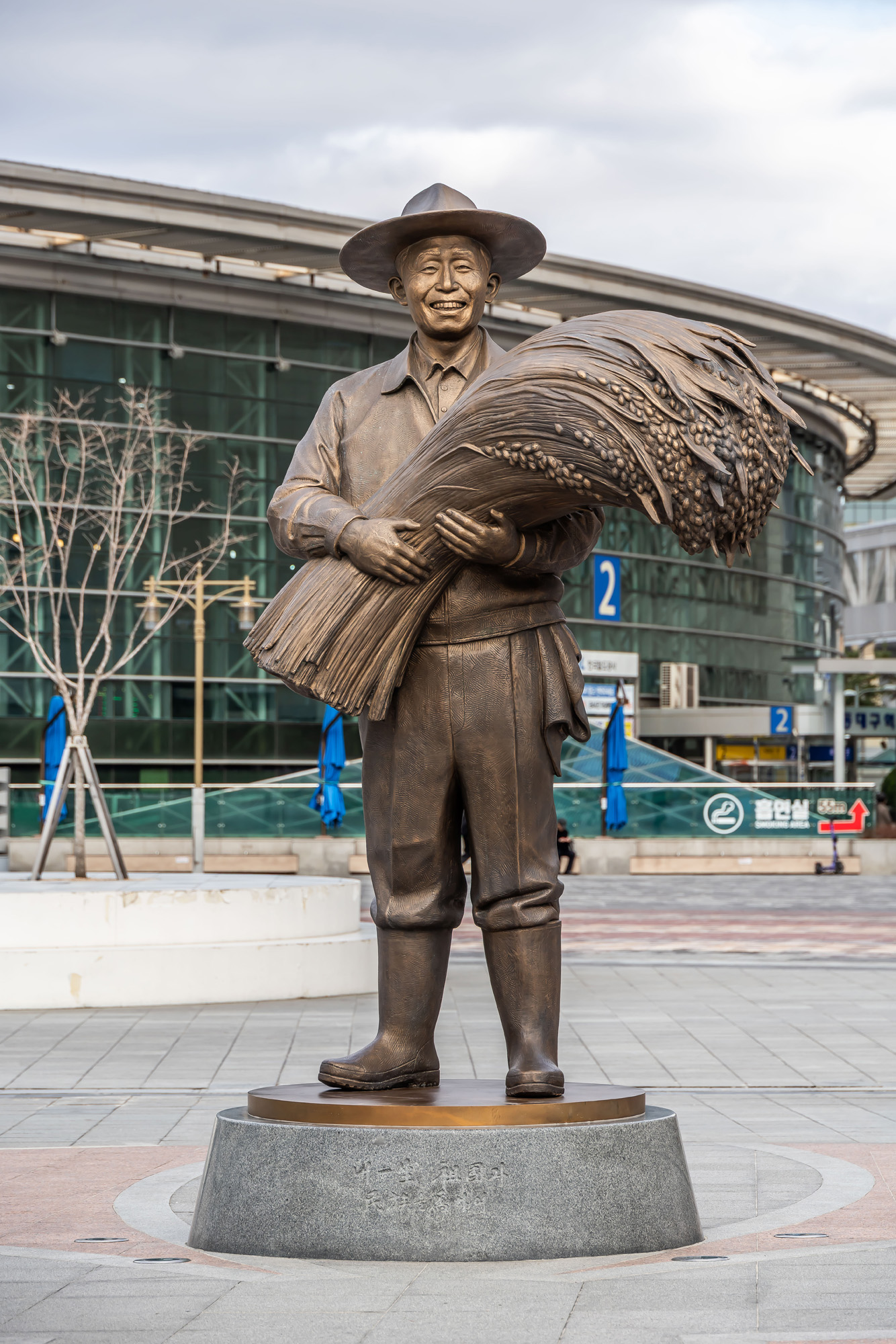 정치;영남권민심;국민의힘텃밭;국민의힘TK민심;대구민심;대구서문시장;대구동성로;동대구역;보수지역민심;보수의심장대구;보수의방어선대구