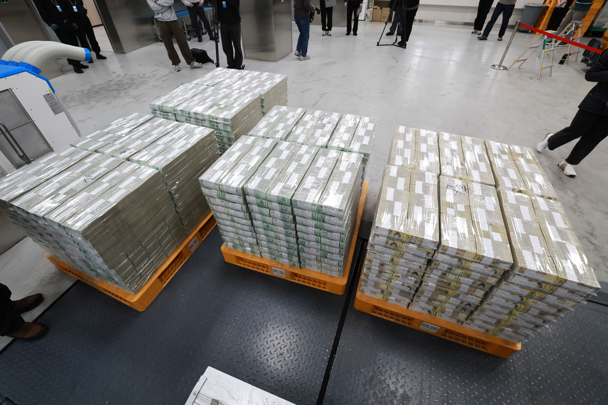 경제;사회;한국은행;설자금방출;한국은행현급;한국설화폐공급;은행현금방출