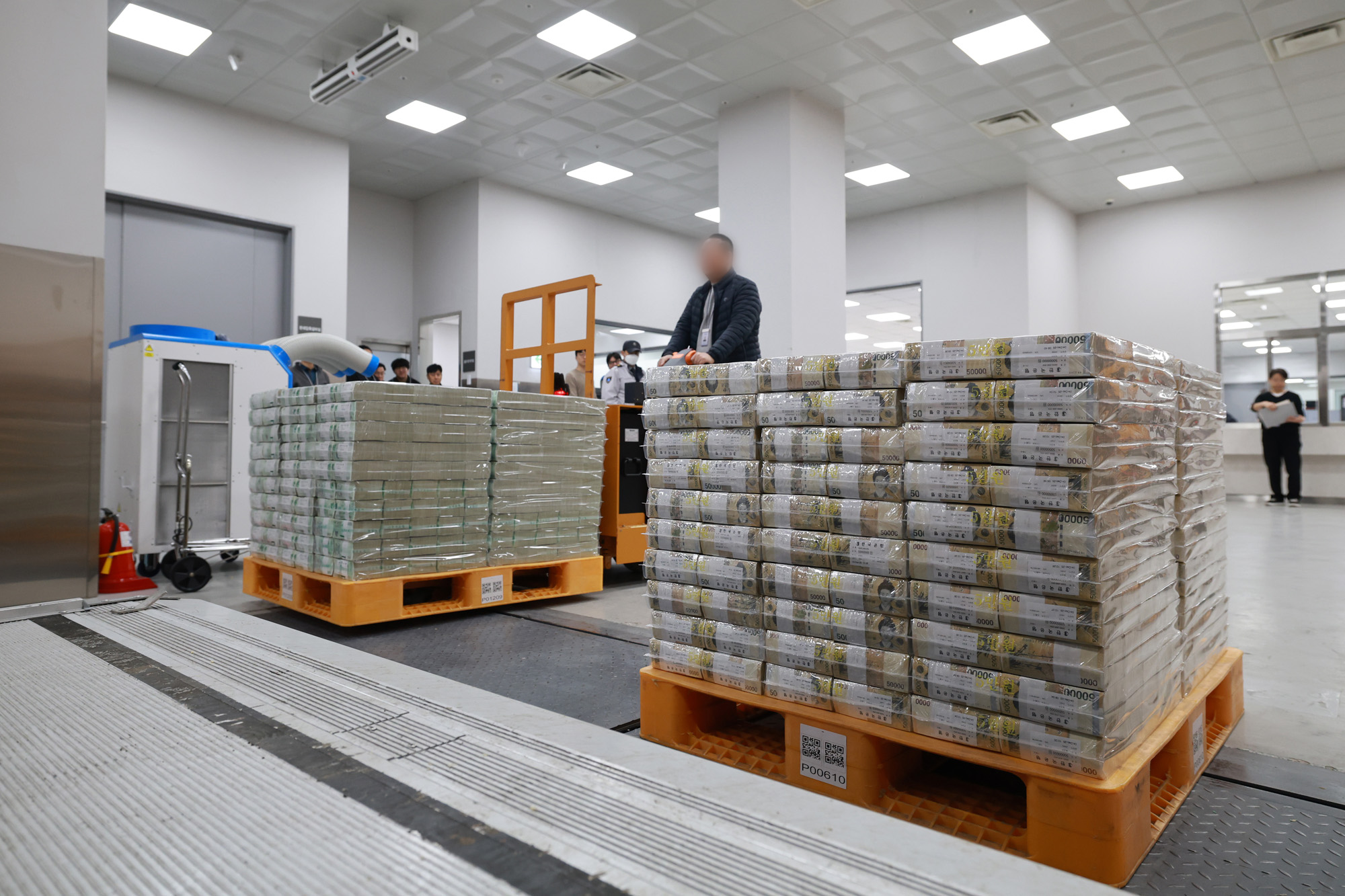 경제;사회;한국은행;설자금방출;한국은행현급;한국설화폐공급;은행현금방출