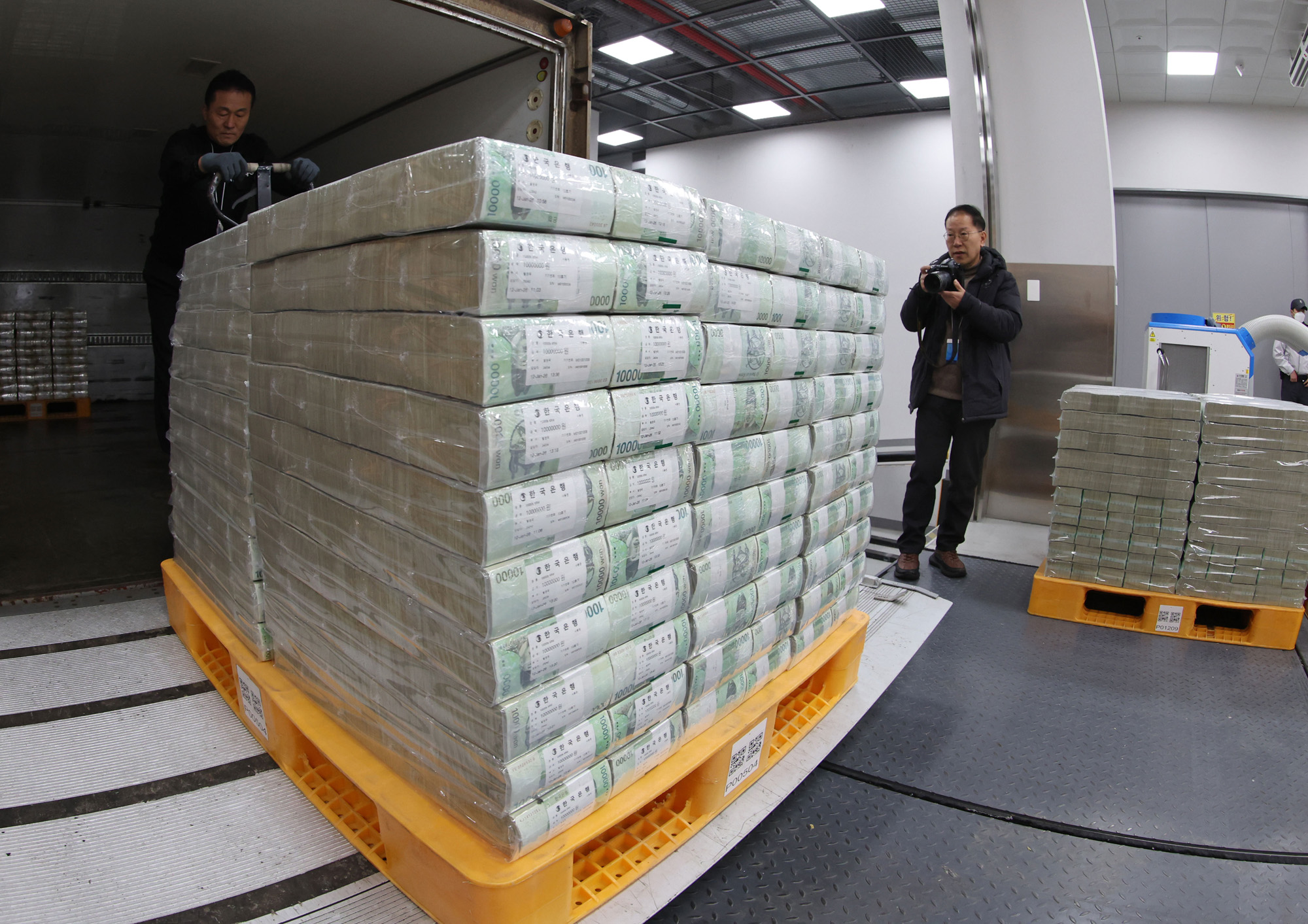 경제;사회;한국은행;설자금방출;한국은행현급;한국설화폐공급;은행현금방출