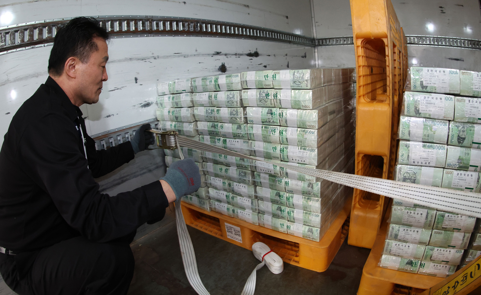 경제;사회;한국은행;설자금방출;한국은행현급;한국설화폐공급;은행현금방출