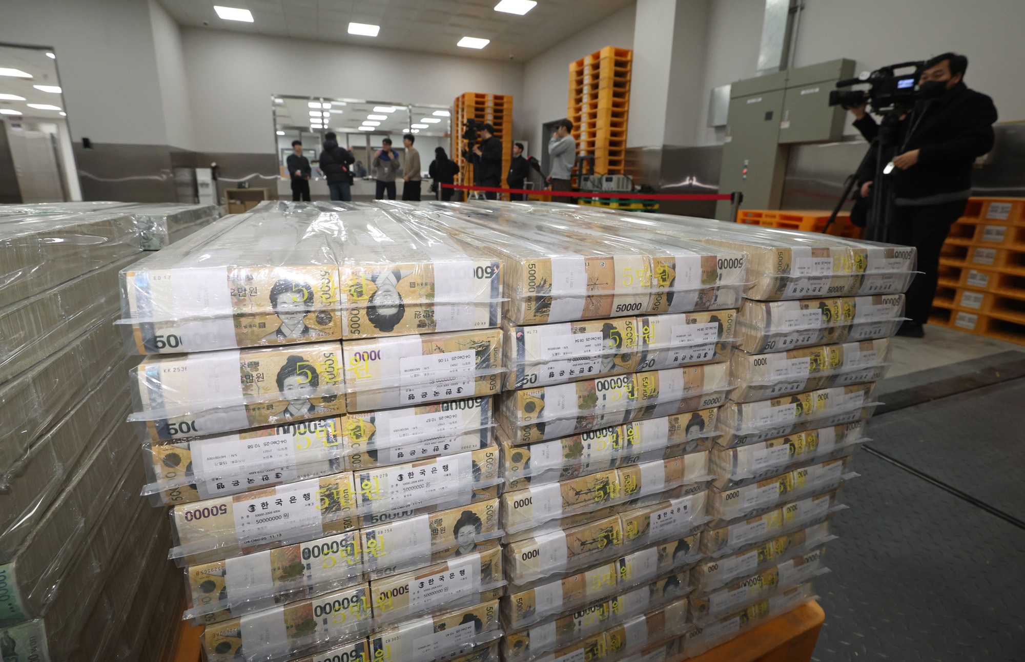 경제;사회;한국은행;설자금방출;한국은행현급;한국설화폐공급;은행현금방출