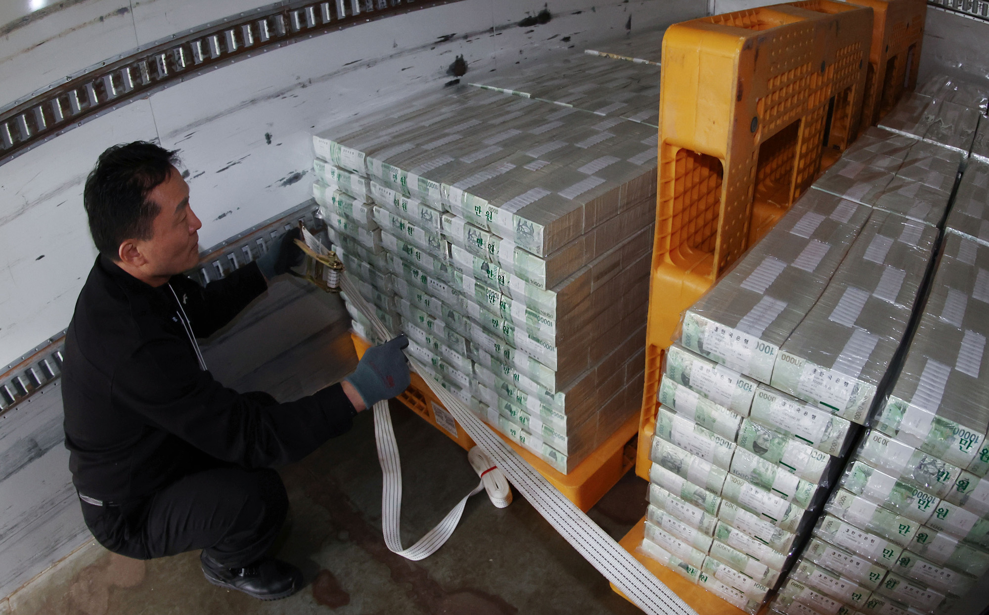 경제;사회;한국은행;설자금방출;한국은행현급;한국설화폐공급;은행현금방출