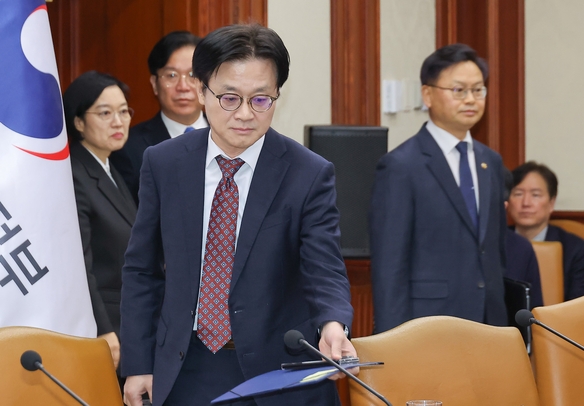 경제관계장관회의;중동;비상대응반;구윤철;김정관;이란;전쟁;원유