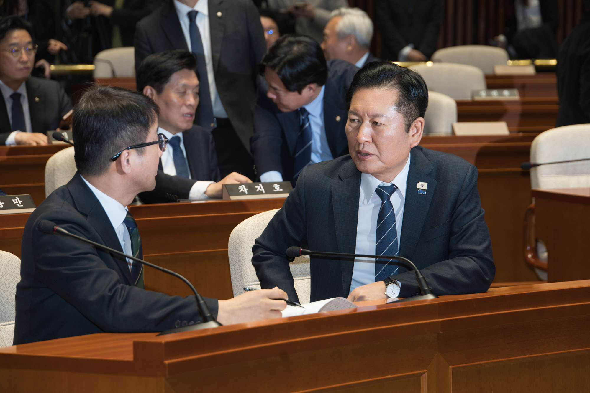 정치;정당;더불어민주당;의원총회