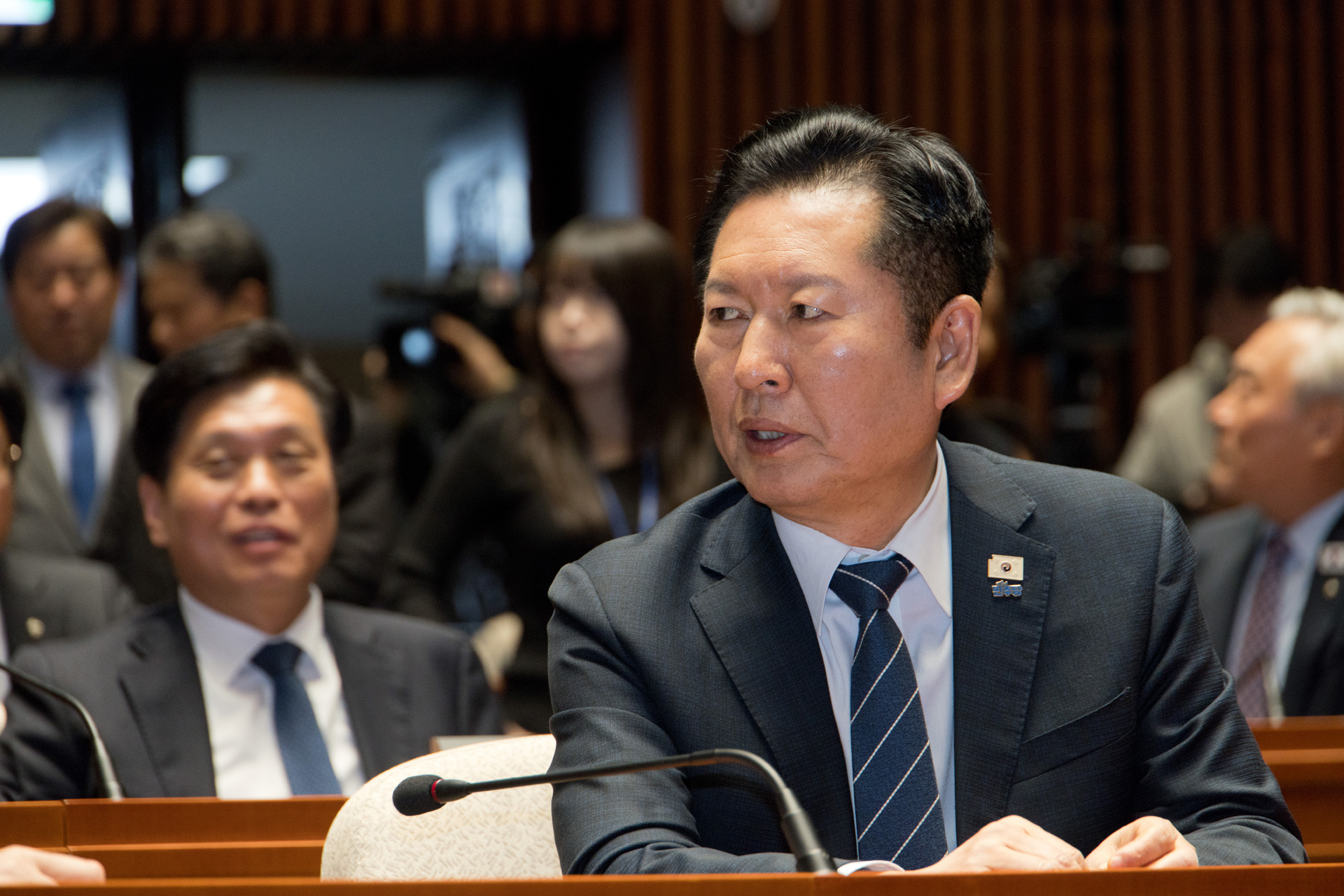 정치;정당;더불어민주당;의원총회