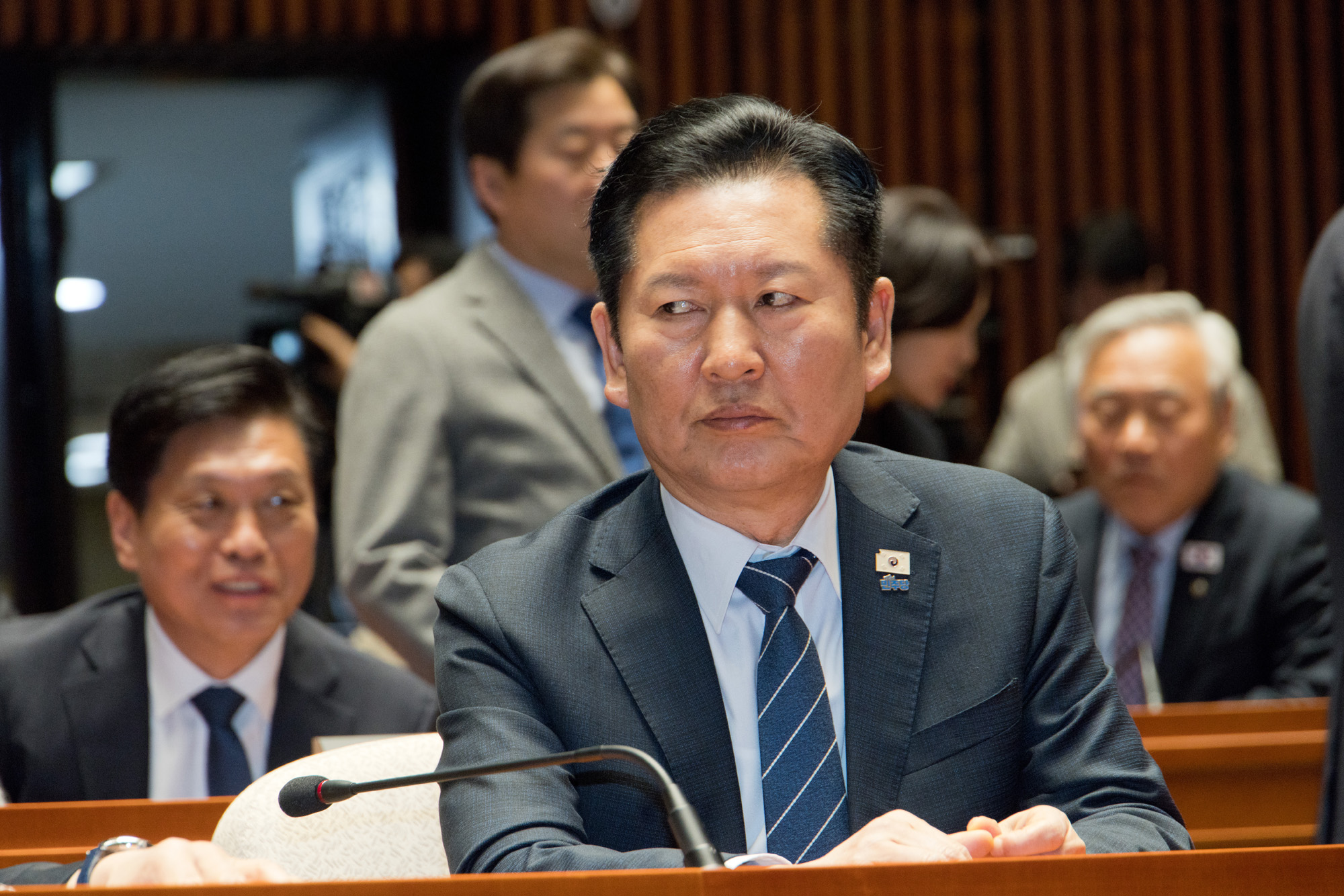 정치;정당;더불어민주당;의원총회