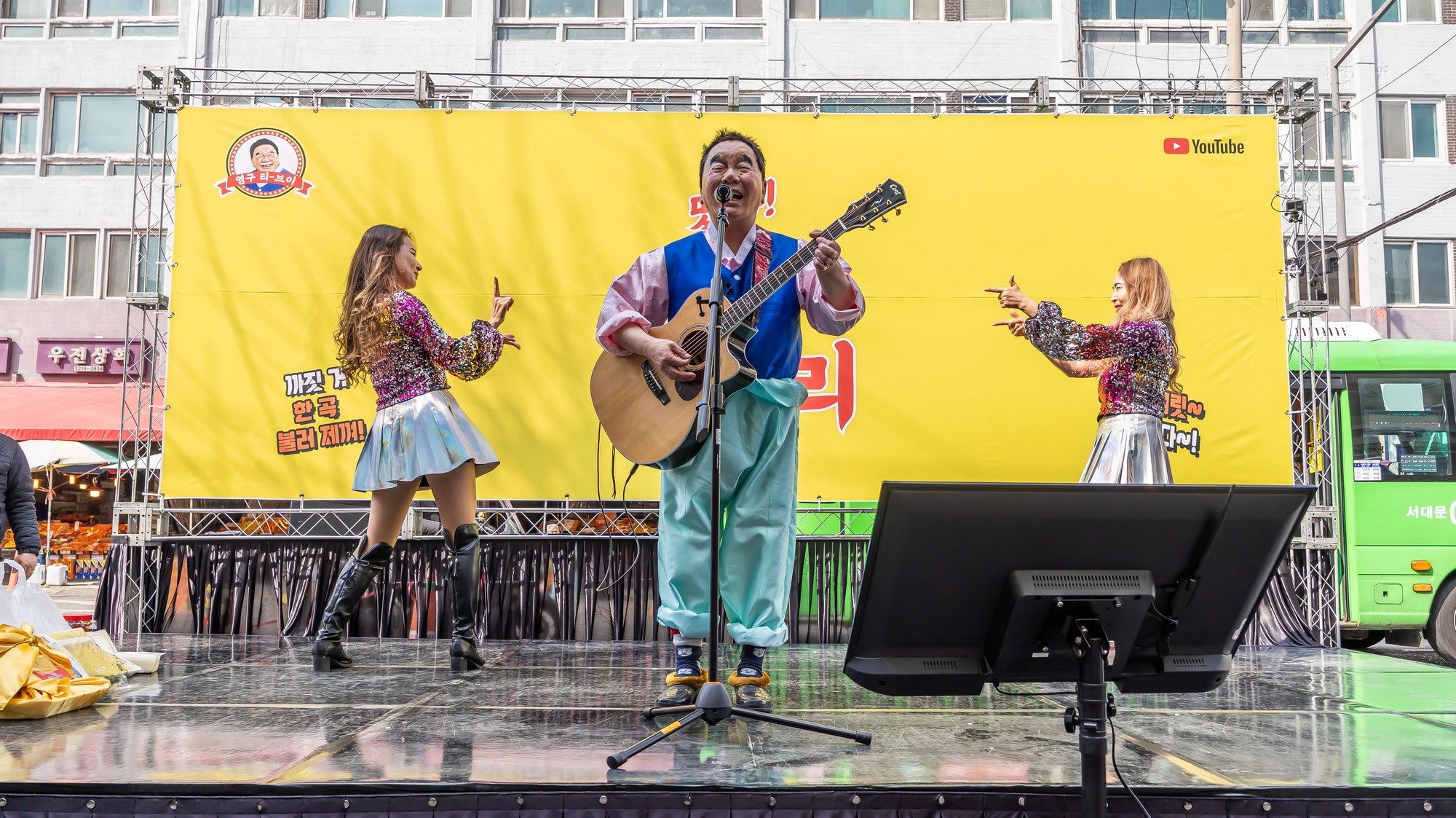 인물;연예;코미디언;개그맨;영화감독;심형래;영구TV;심형래영구;영구오부리;심형래감독인터뷰;인왕시장