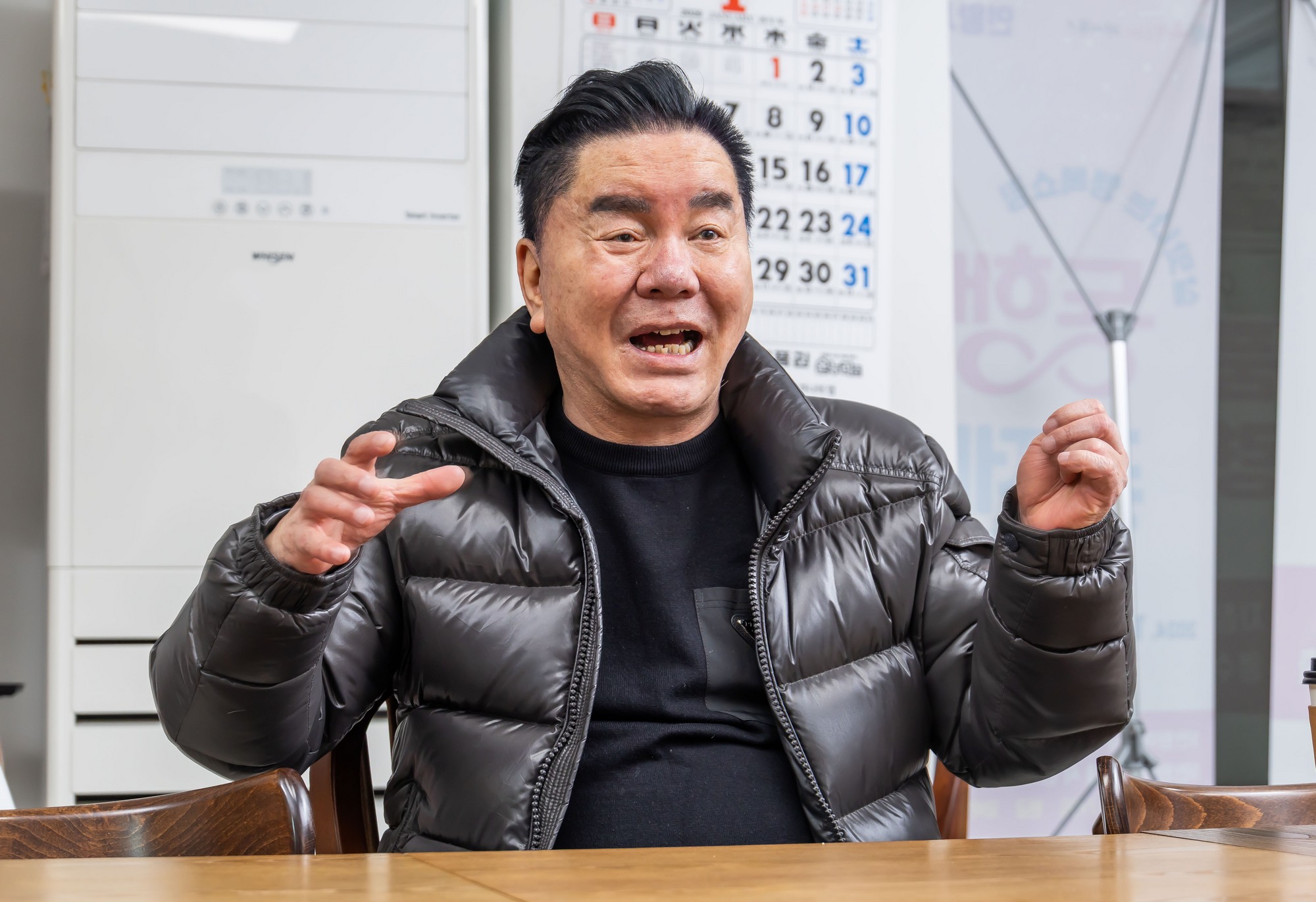 인물;연예;코미디언;개그맨;영화감독;심형래;영구TV;심형래영구;영구오부리;심형래감독인터뷰;인왕시장