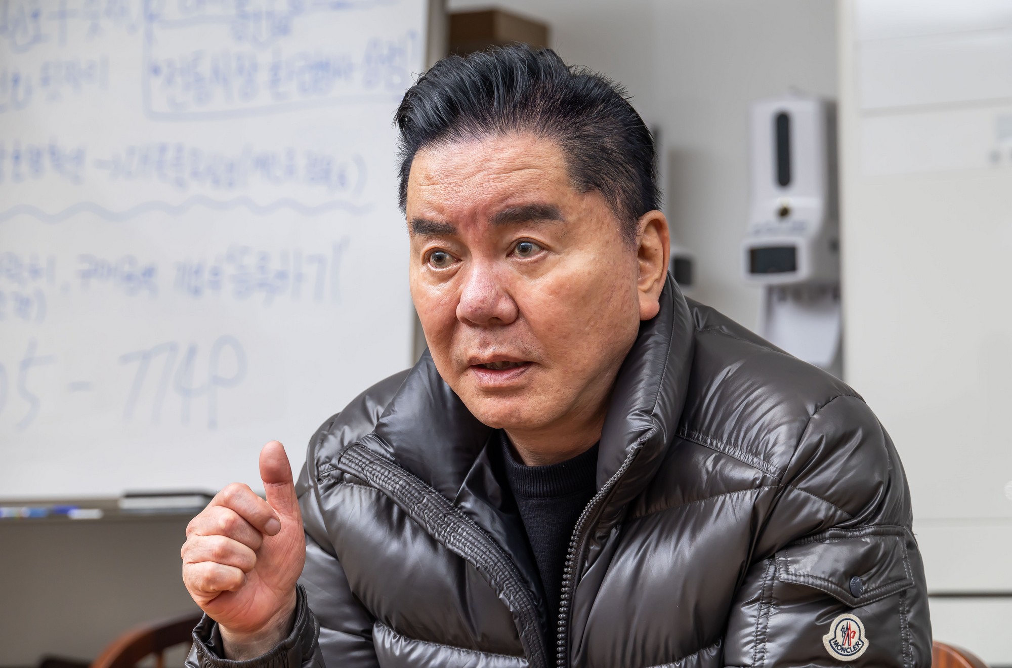 인물;연예;코미디언;개그맨;영화감독;심형래;영구TV;심형래영구;영구오부리;심형래감독인터뷰;인왕시장