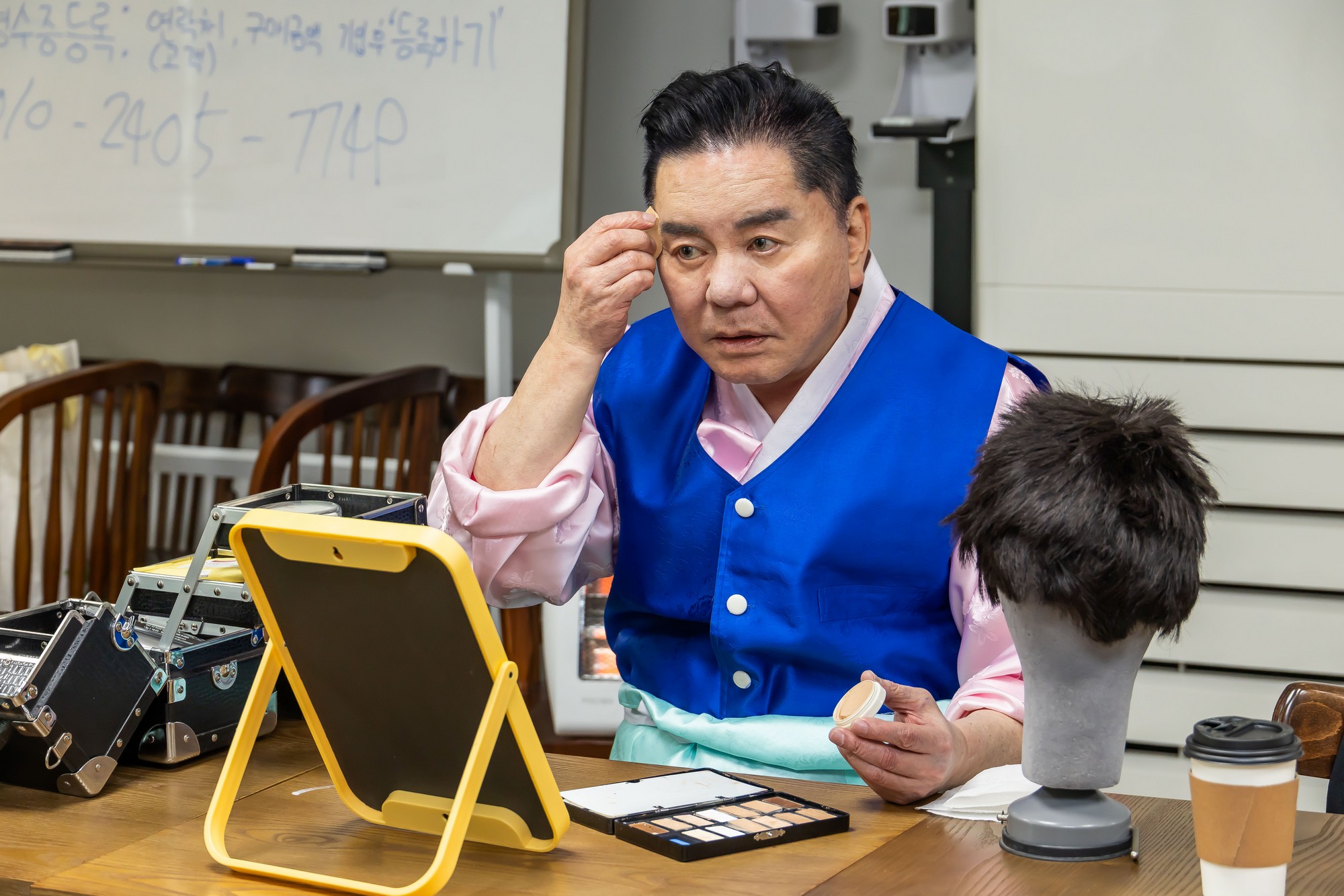인물;연예;코미디언;개그맨;영화감독;심형래;영구TV;심형래영구;영구오부리;심형래감독인터뷰;인왕시장