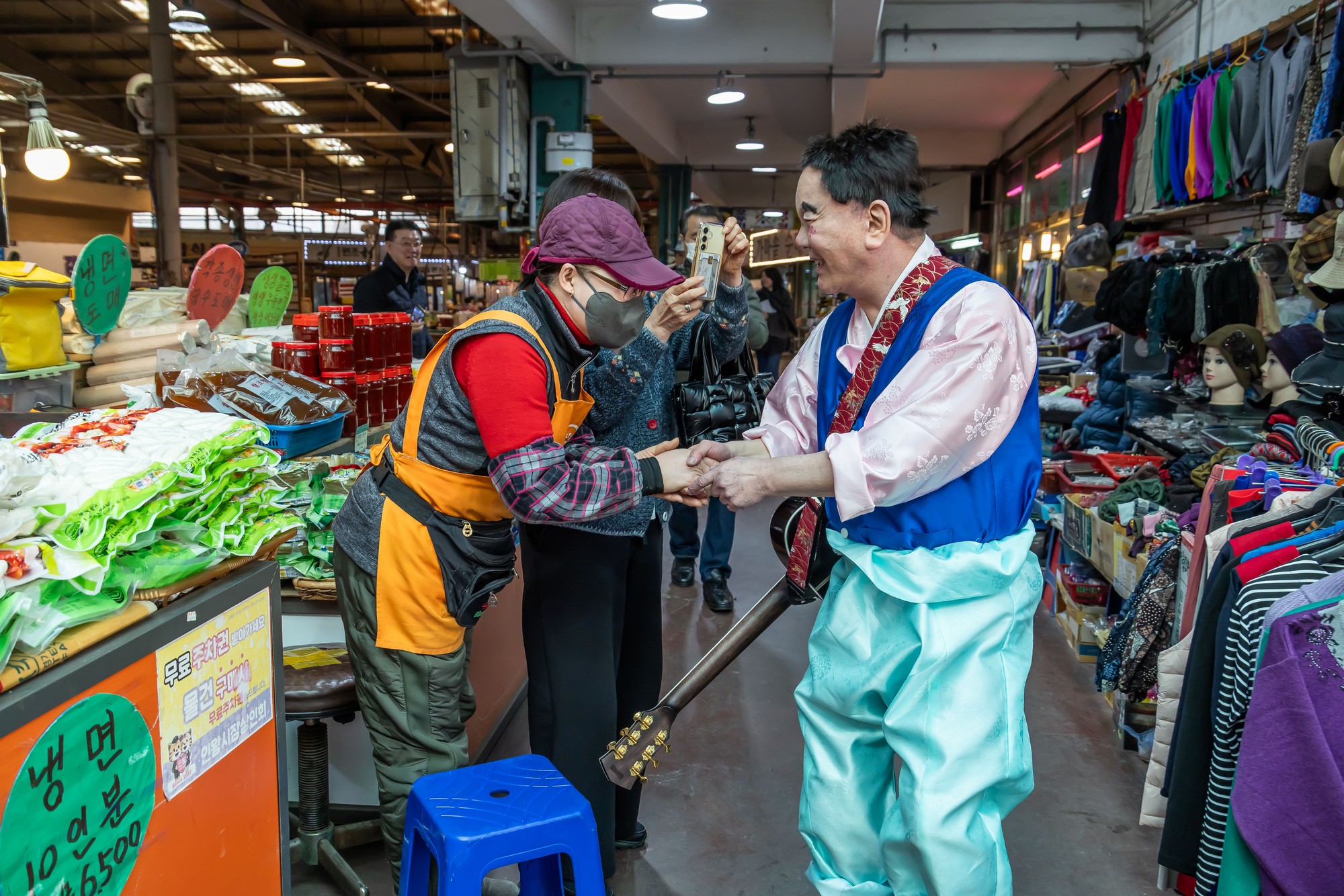 인물;연예;코미디언;개그맨;영화감독;심형래;영구TV;심형래영구;영구오부리;심형래감독인터뷰;인왕시장