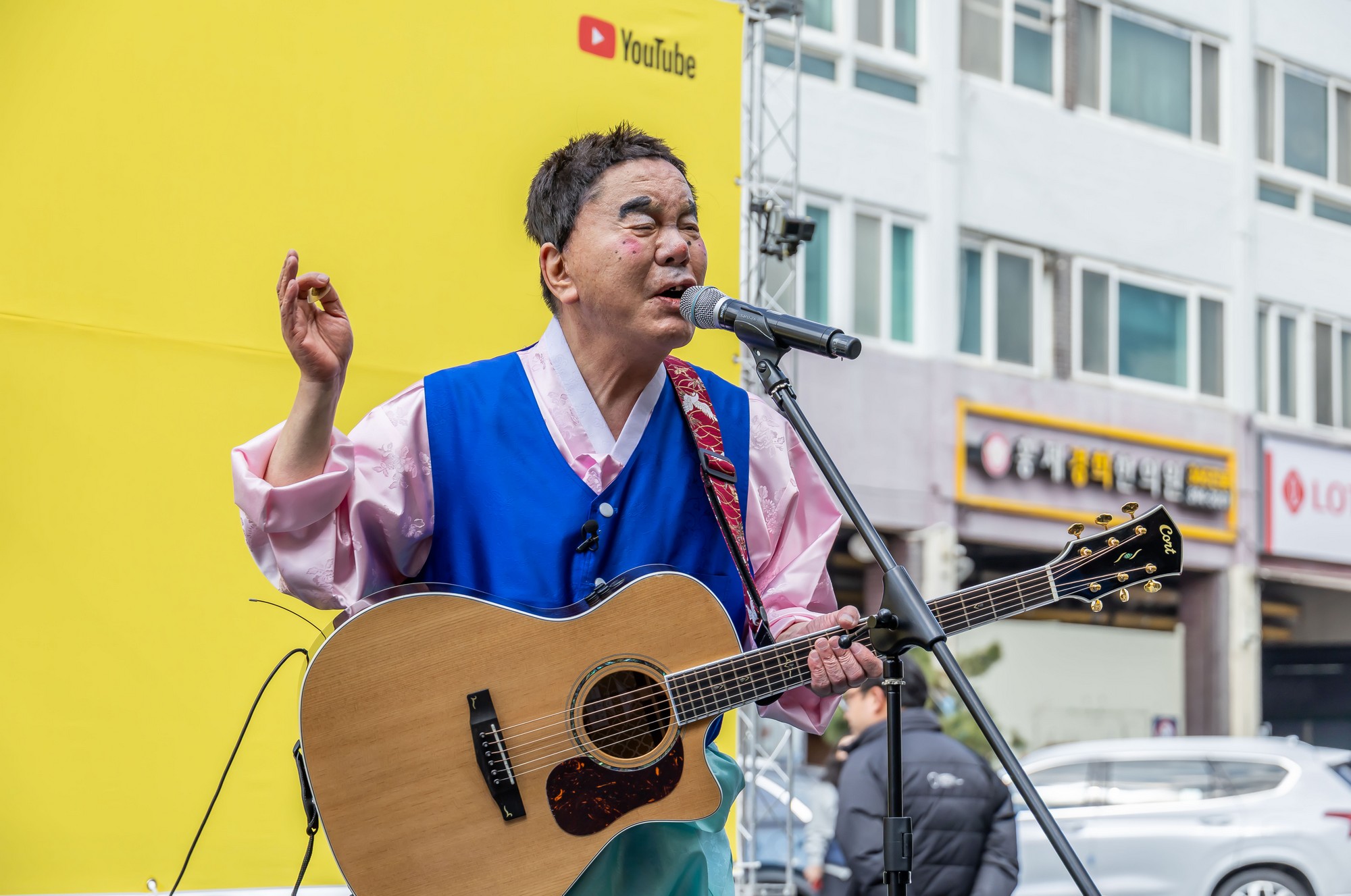 인물;연예;코미디언;개그맨;영화감독;심형래;영구TV;심형래영구;영구오부리;심형래감독인터뷰;인왕시장