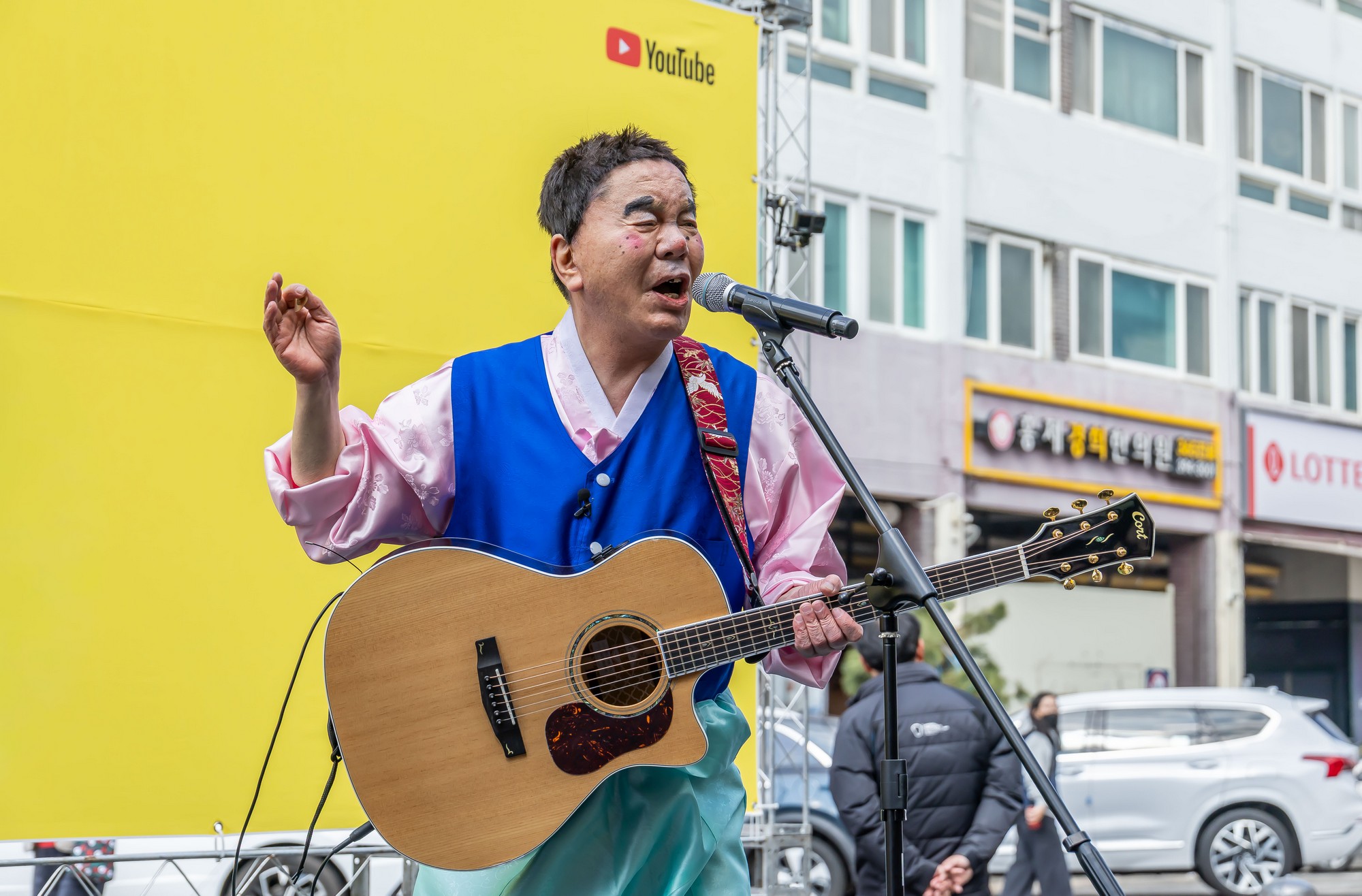 인물;연예;코미디언;개그맨;영화감독;심형래;영구TV;심형래영구;영구오부리;심형래감독인터뷰;인왕시장