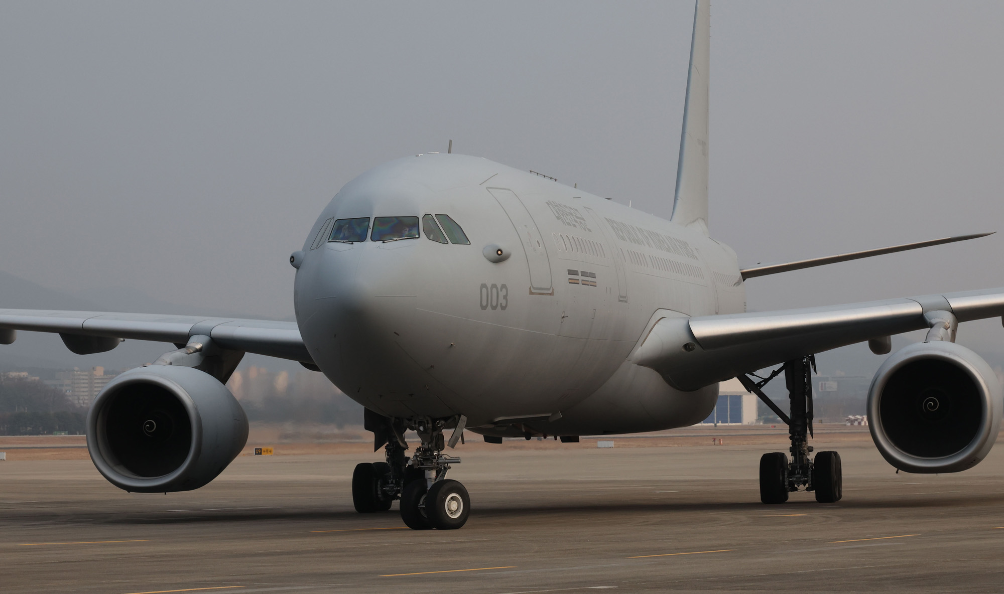 중동;교민;귀국;사막의 빛