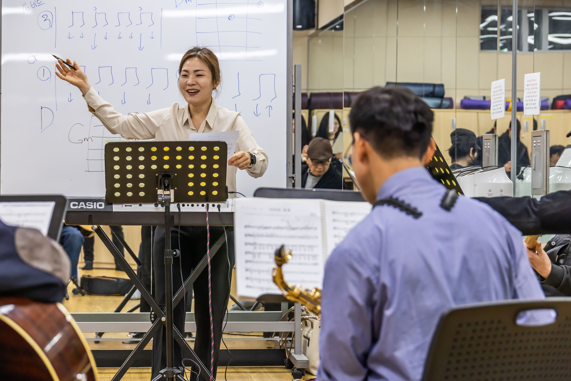 사회;세태;남성고독사;5060남성고독사;중장년1인남성가구;신정종합사회복지관;5060남성음악테라피;5060남성밴드연습