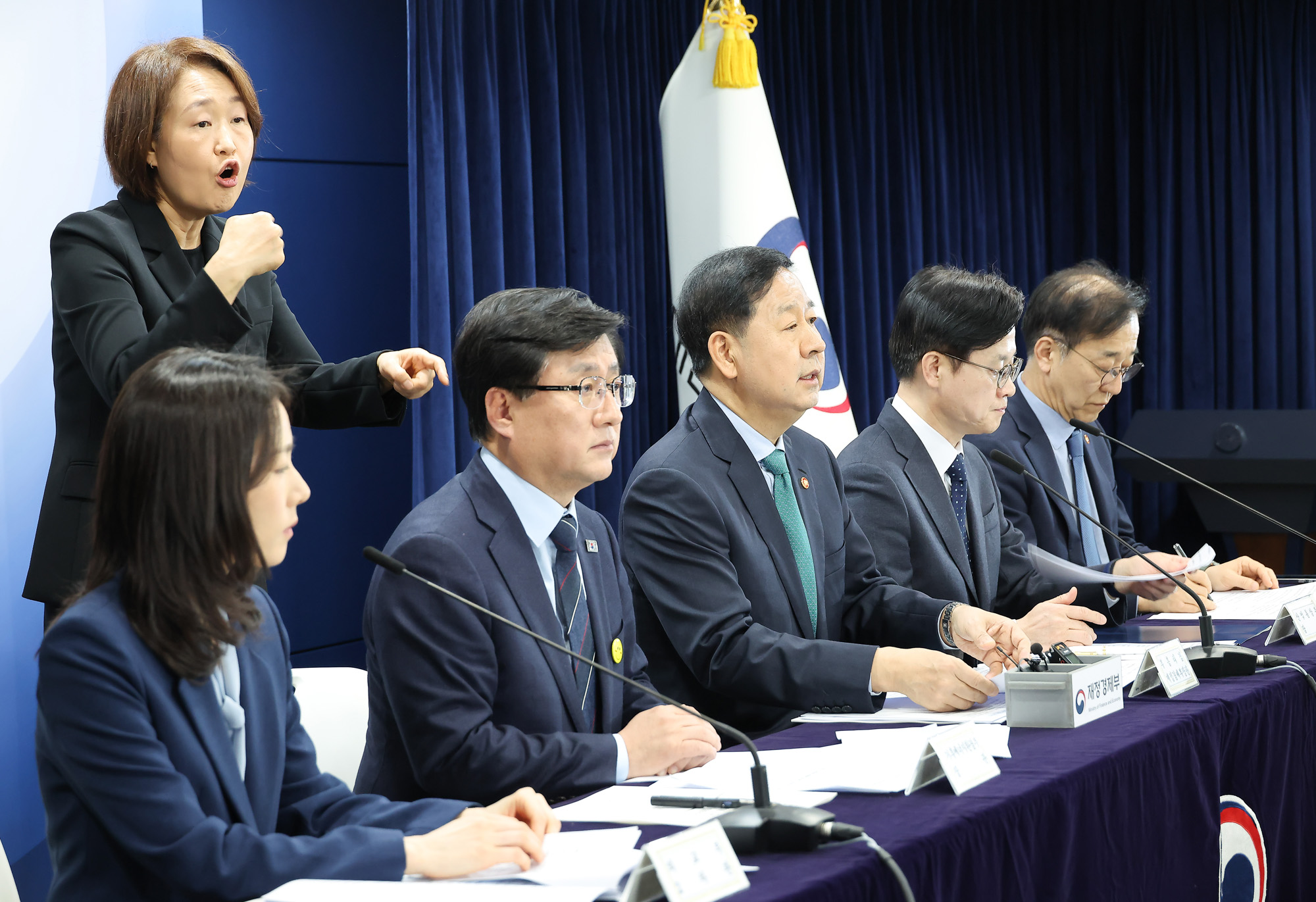 구윤철;부총리;비상경제;점검회의;합동브리핑