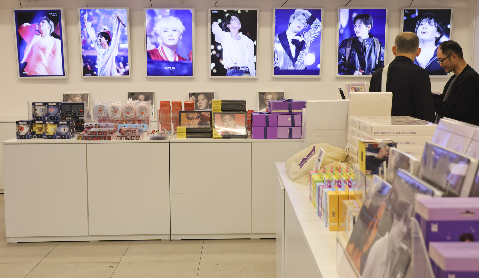 외국인;명동;BTS