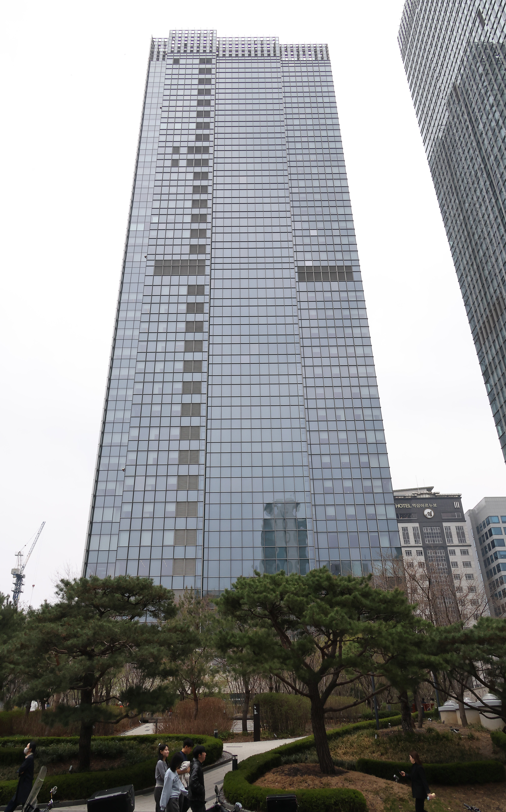 신세계;아이앤씨;신세계;아울렛;감전사;중대재해법