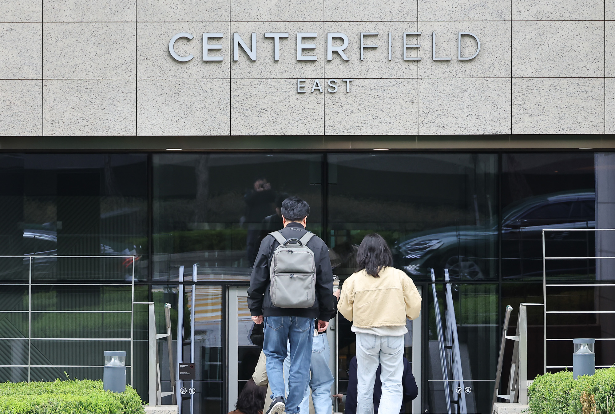 신세계;아이앤씨;신세계;아울렛;감전사;중대재해법