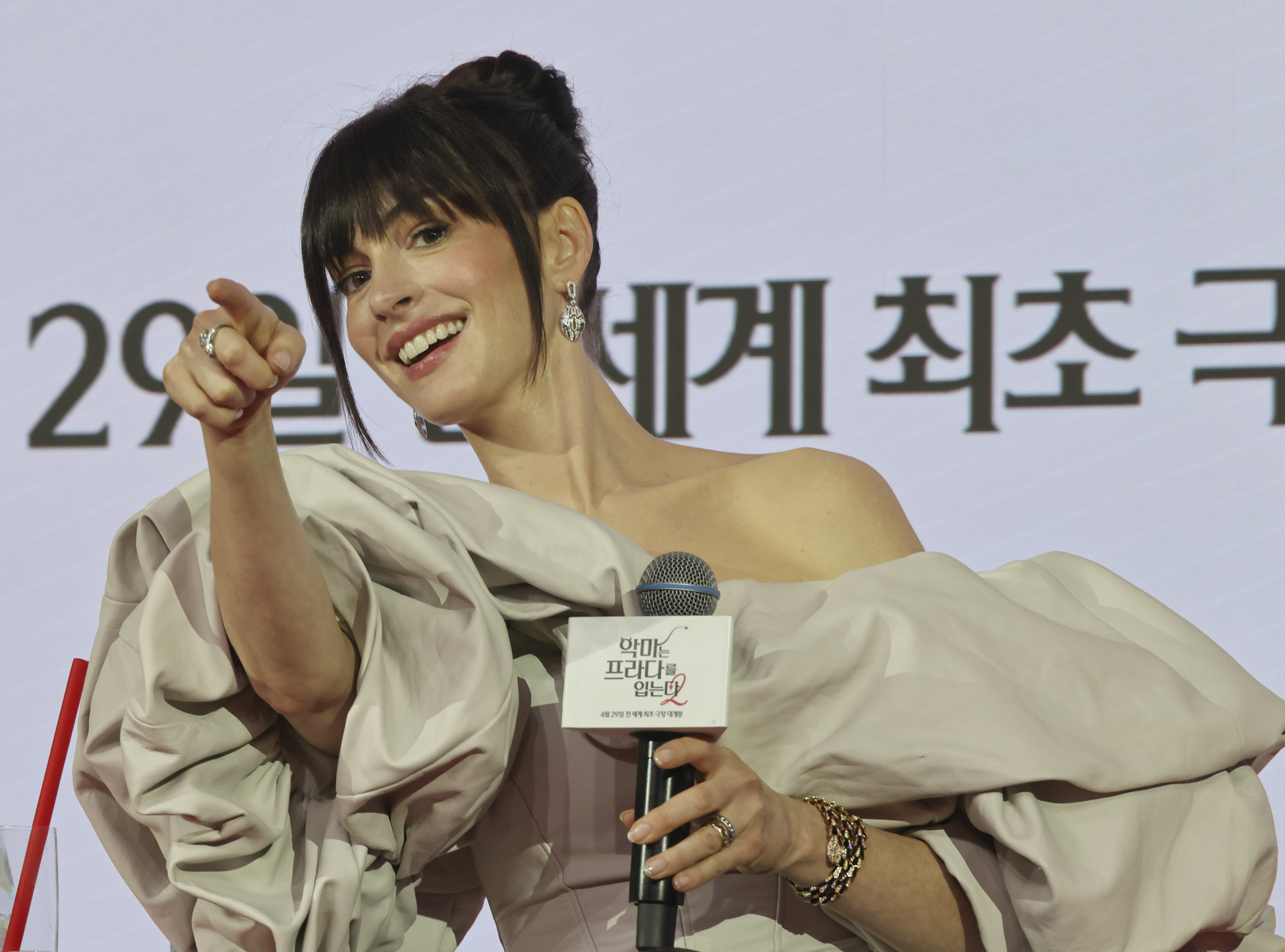 내한기자회견;내한기자간담회;악마는프라다를입는다;앤해서웨이;메릴스트립;헐리우드;할리우드