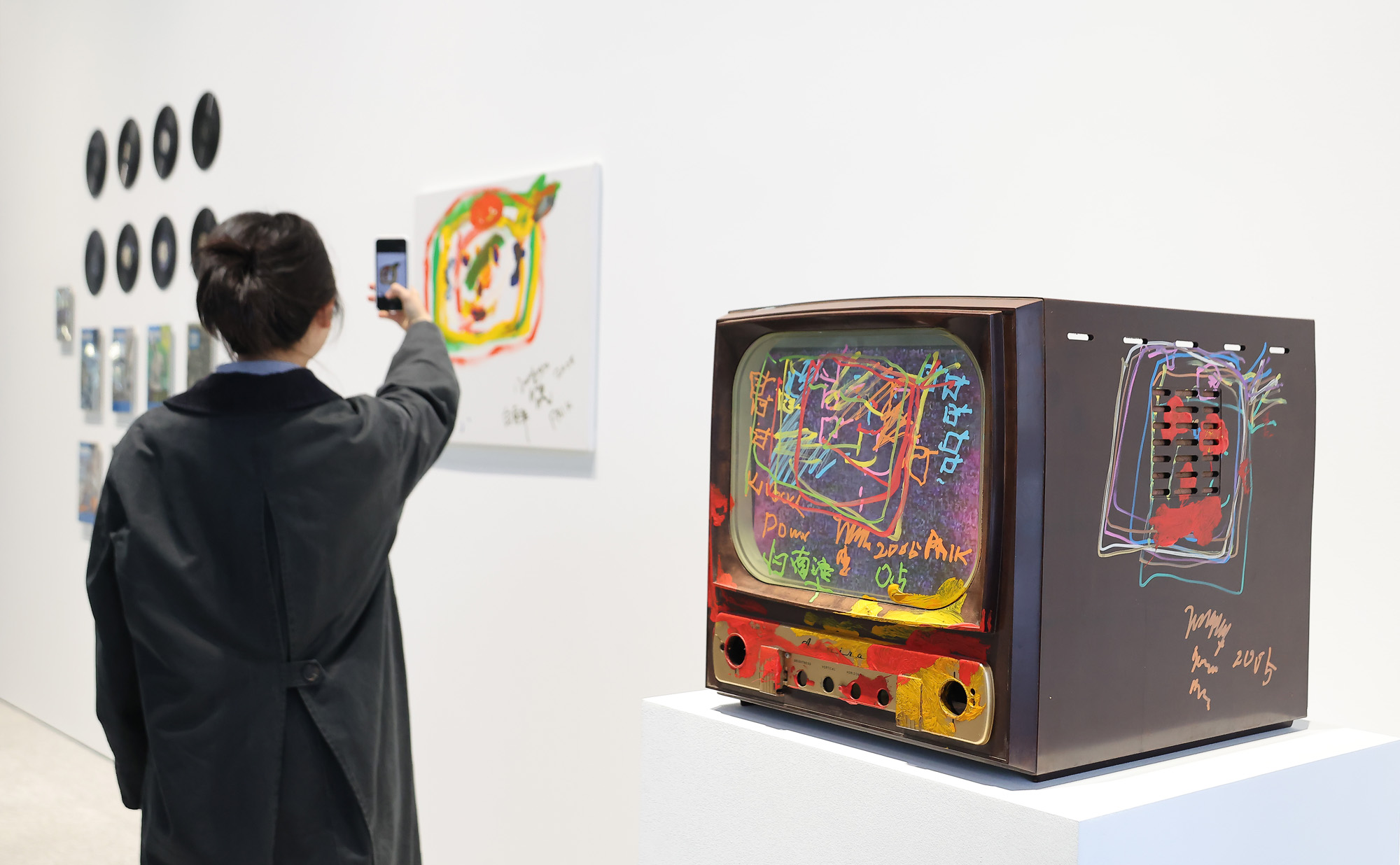 백남준;개인전;백남준 리와인드;리핏;가고시안 APMA;캐비닛