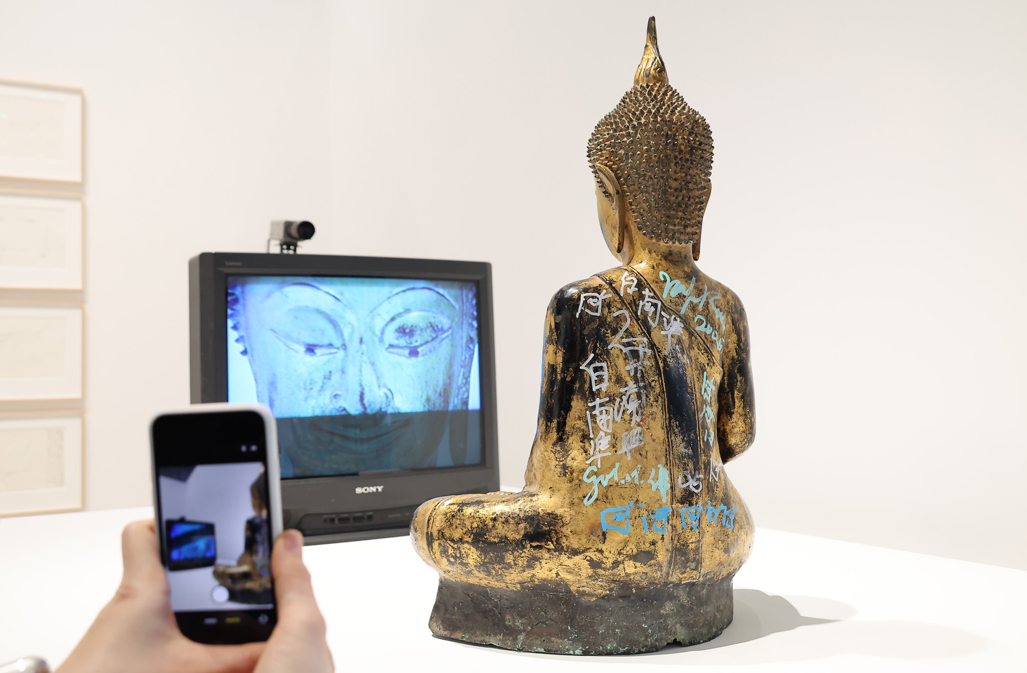 백남준;개인전;백남준 리와인드;리핏;가고시안 APMA;캐비닛