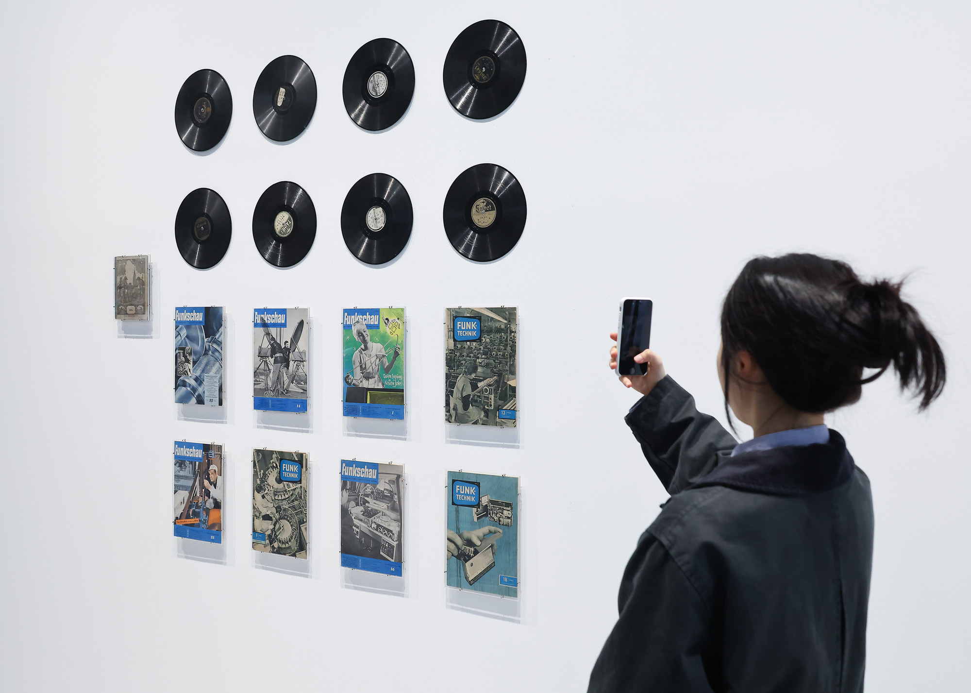 백남준;개인전;백남준 리와인드;리핏;가고시안 APMA;캐비닛