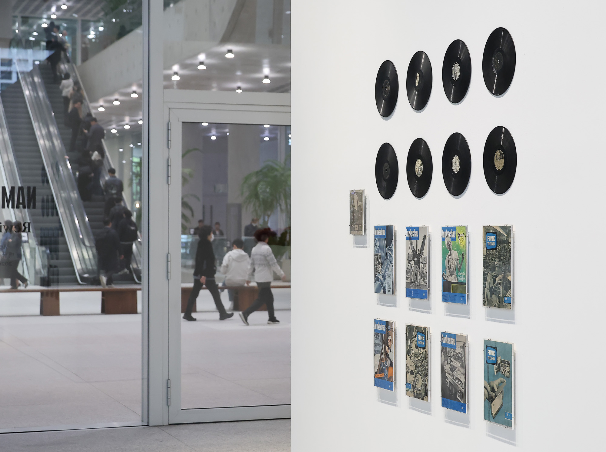 백남준;개인전;백남준 리와인드;리핏;가고시안 APMA;캐비닛