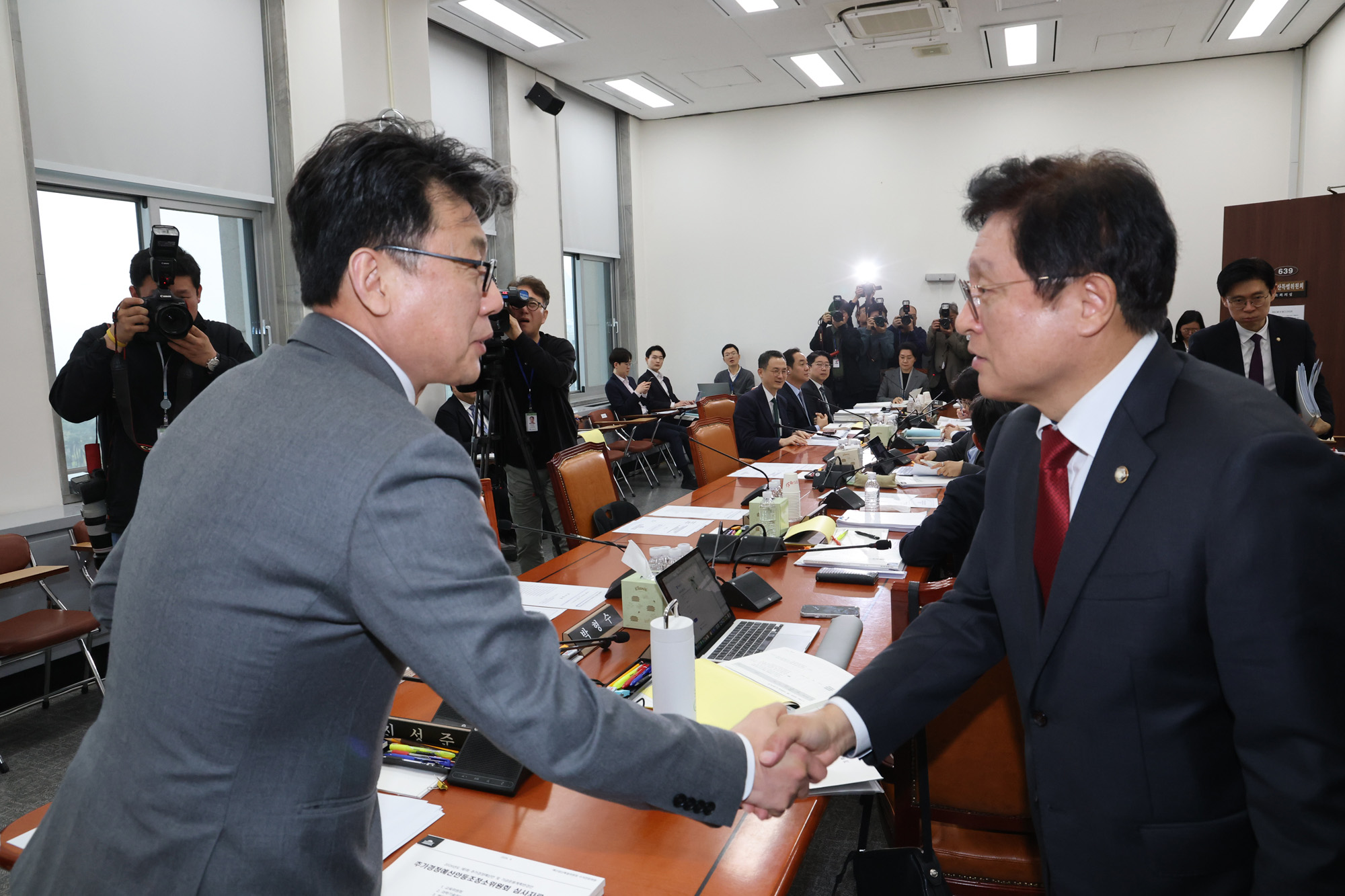 정치;국회;예산결산소위원회;진성준;추가경정예산안