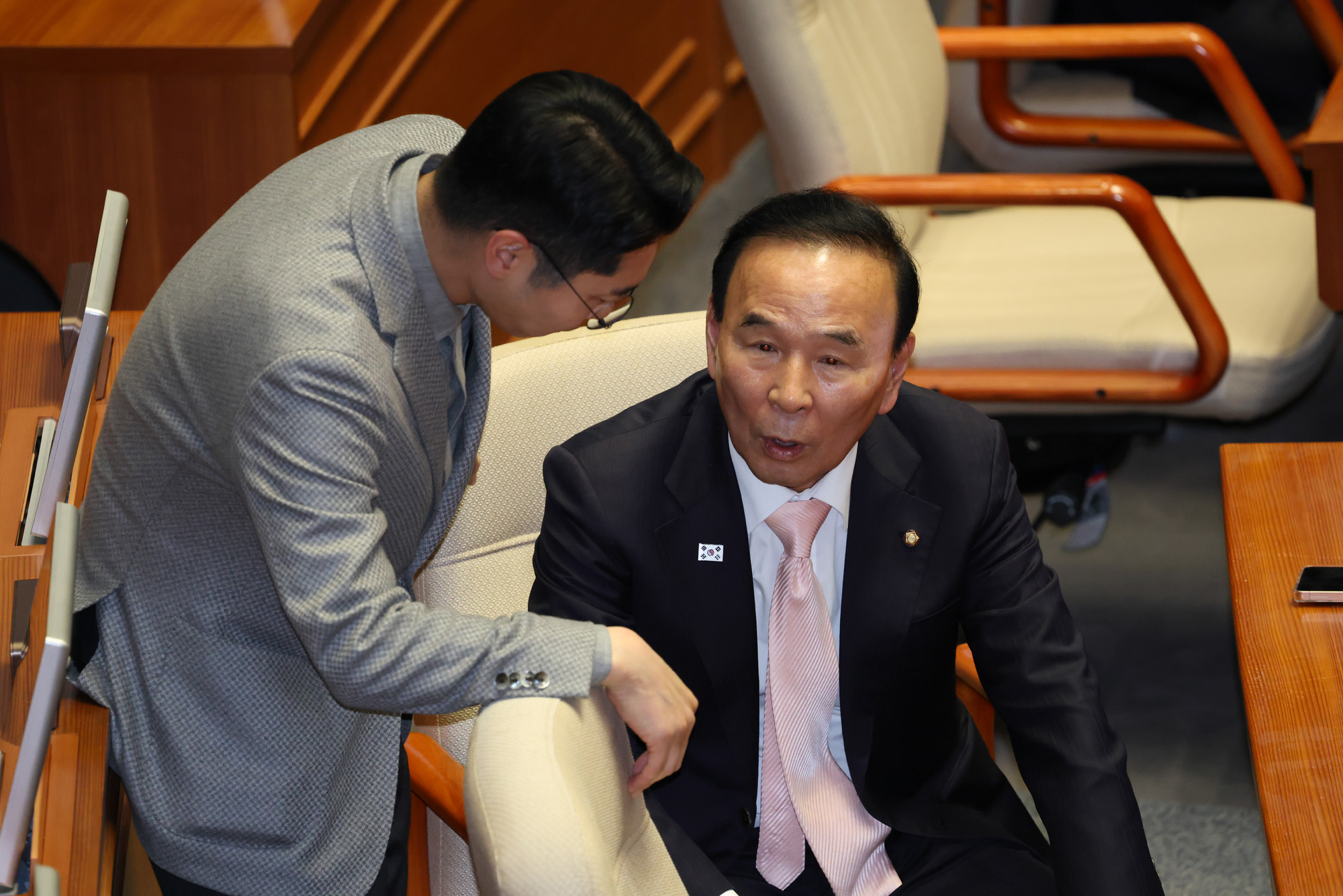 정치;국회;대정부질문;박준태;박덕흠