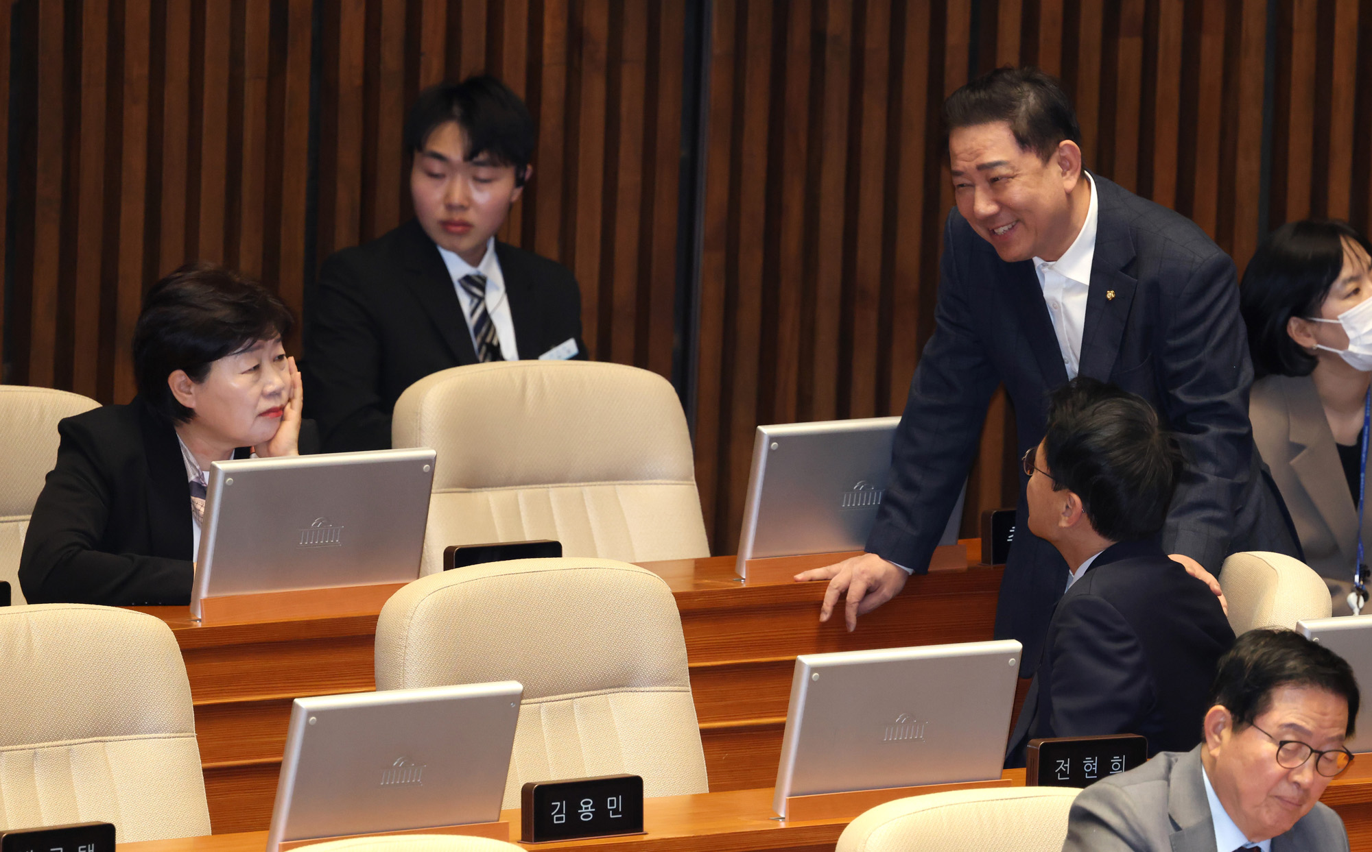 정치;국회;대정부질문;김병기