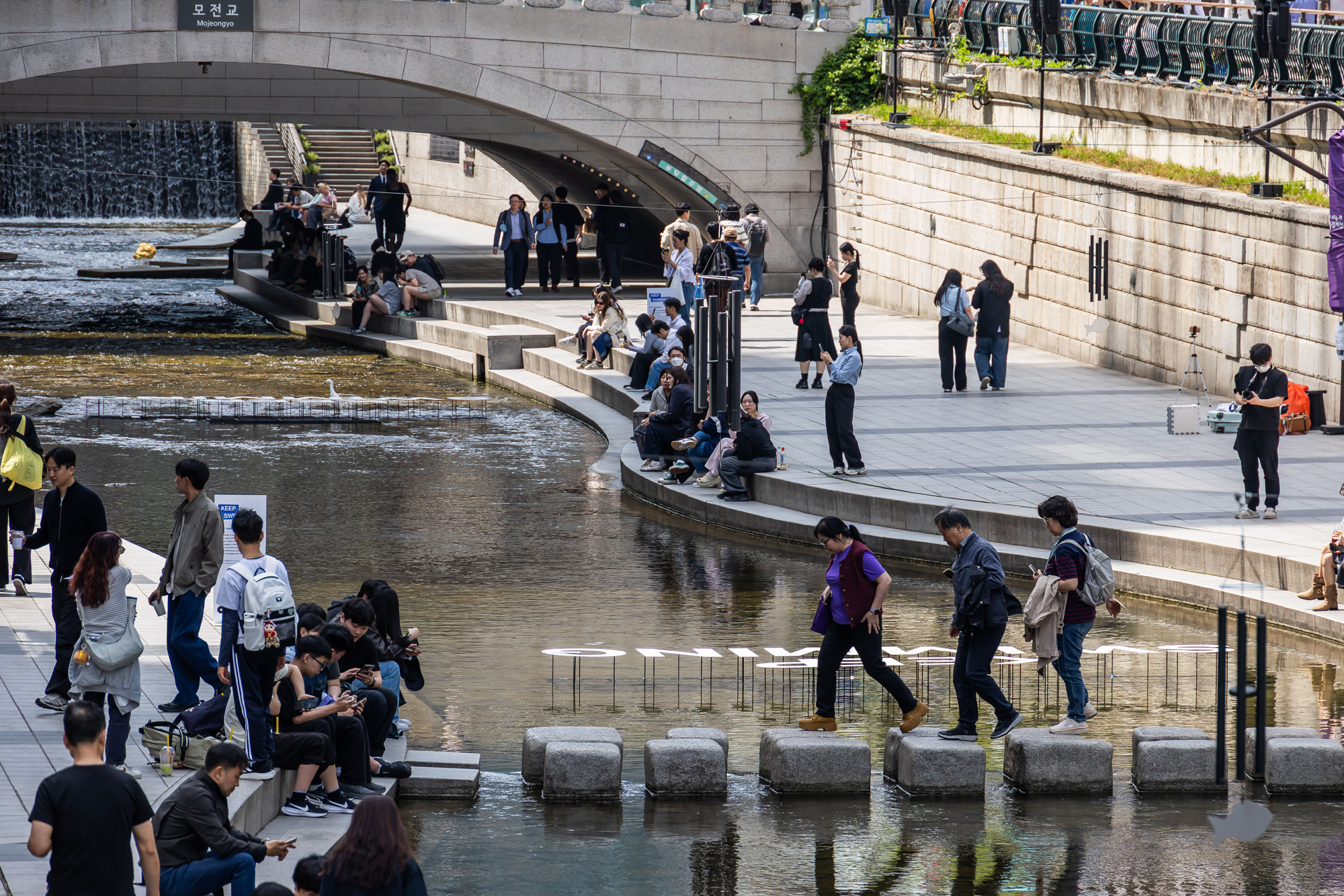 사회;세태;계절스케치;봄스케치;초여름날씨;이른더위스케치;무더위스케치;청계천더위;광화문광장더위;기상이변