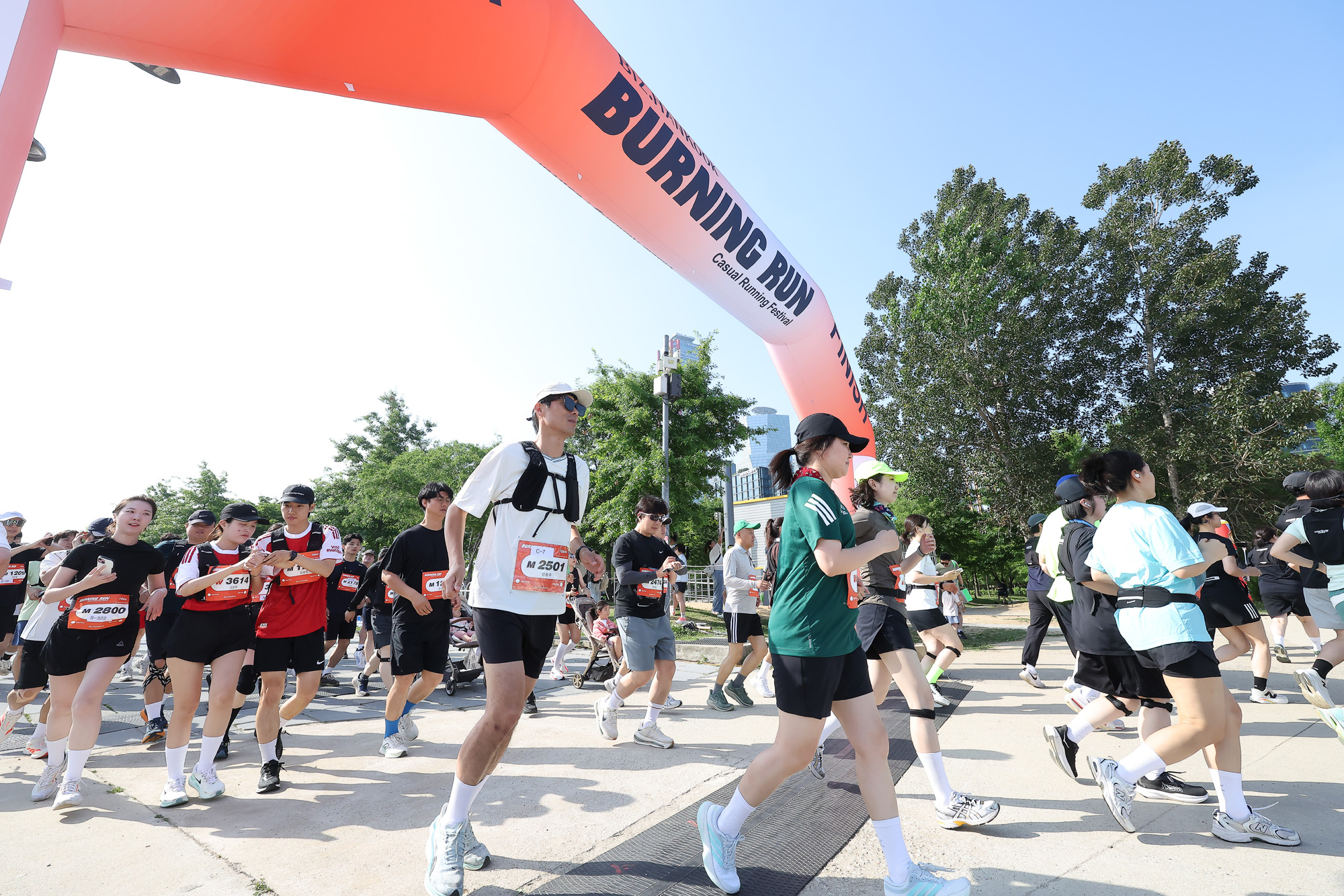 비즈한국;버닝런;비즈한국버닝런2026;버닝런마라톤대회;캐주얼러닝페스티벌