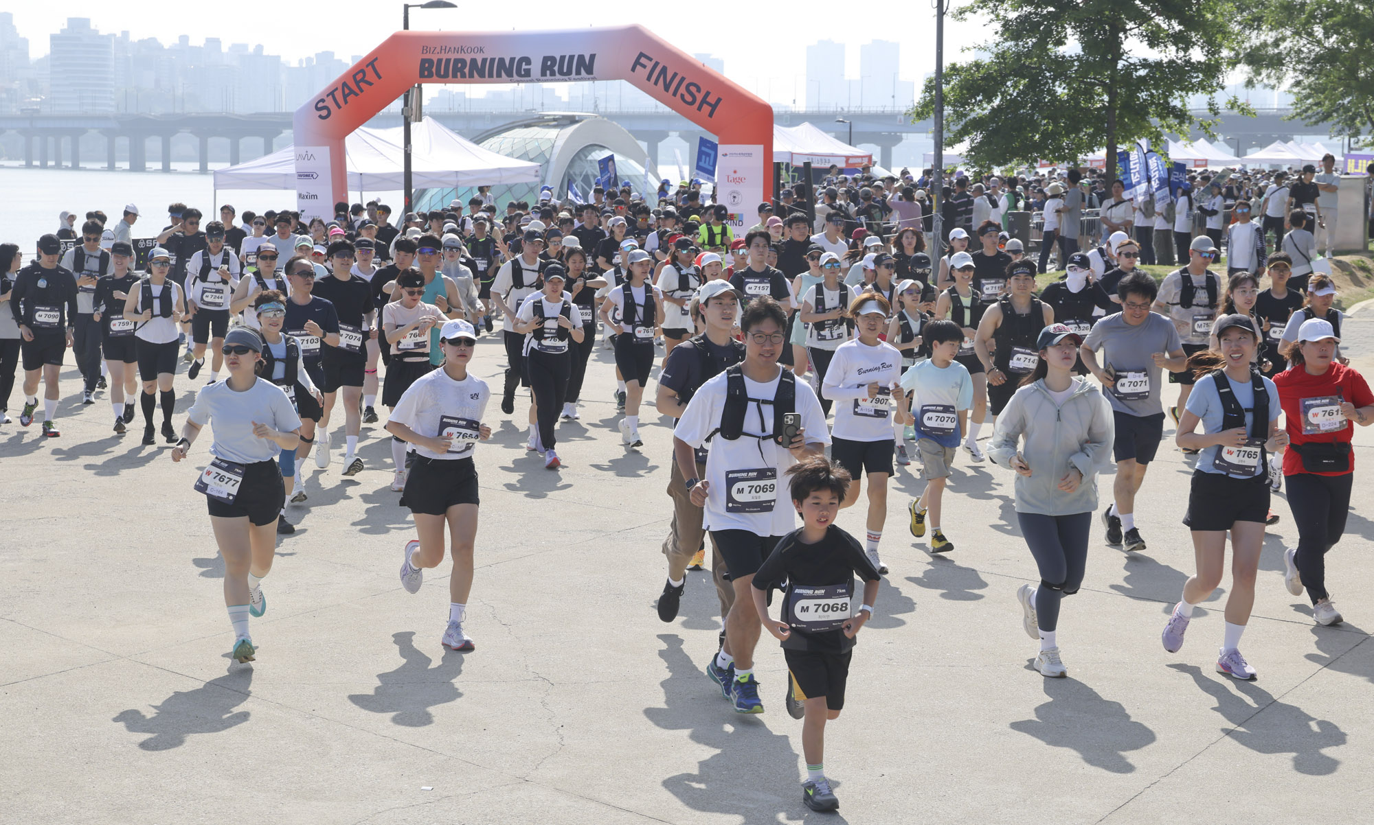 버닝런;버닝런2026;마라톤;비즈한국