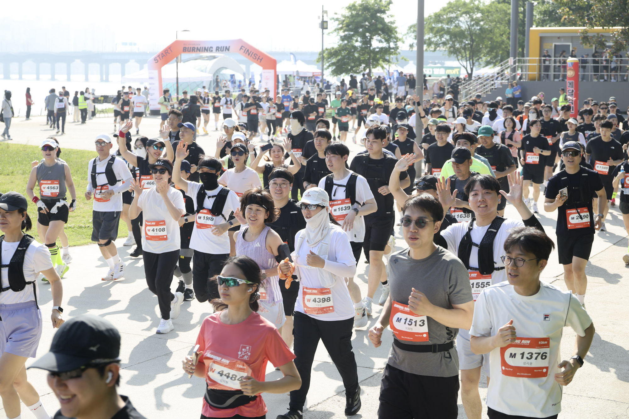 버닝런;버닝런2026;마라톤;비즈한국