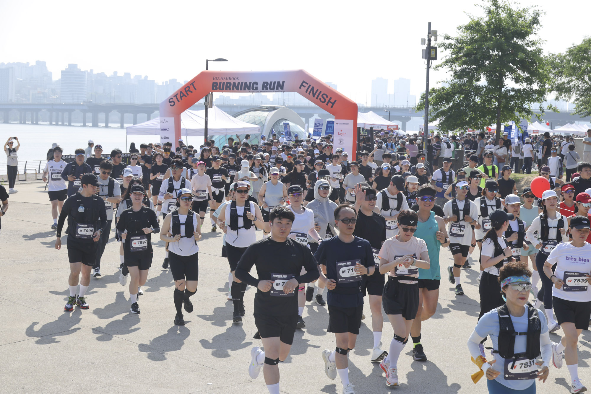 버닝런;버닝런2026;마라톤;비즈한국