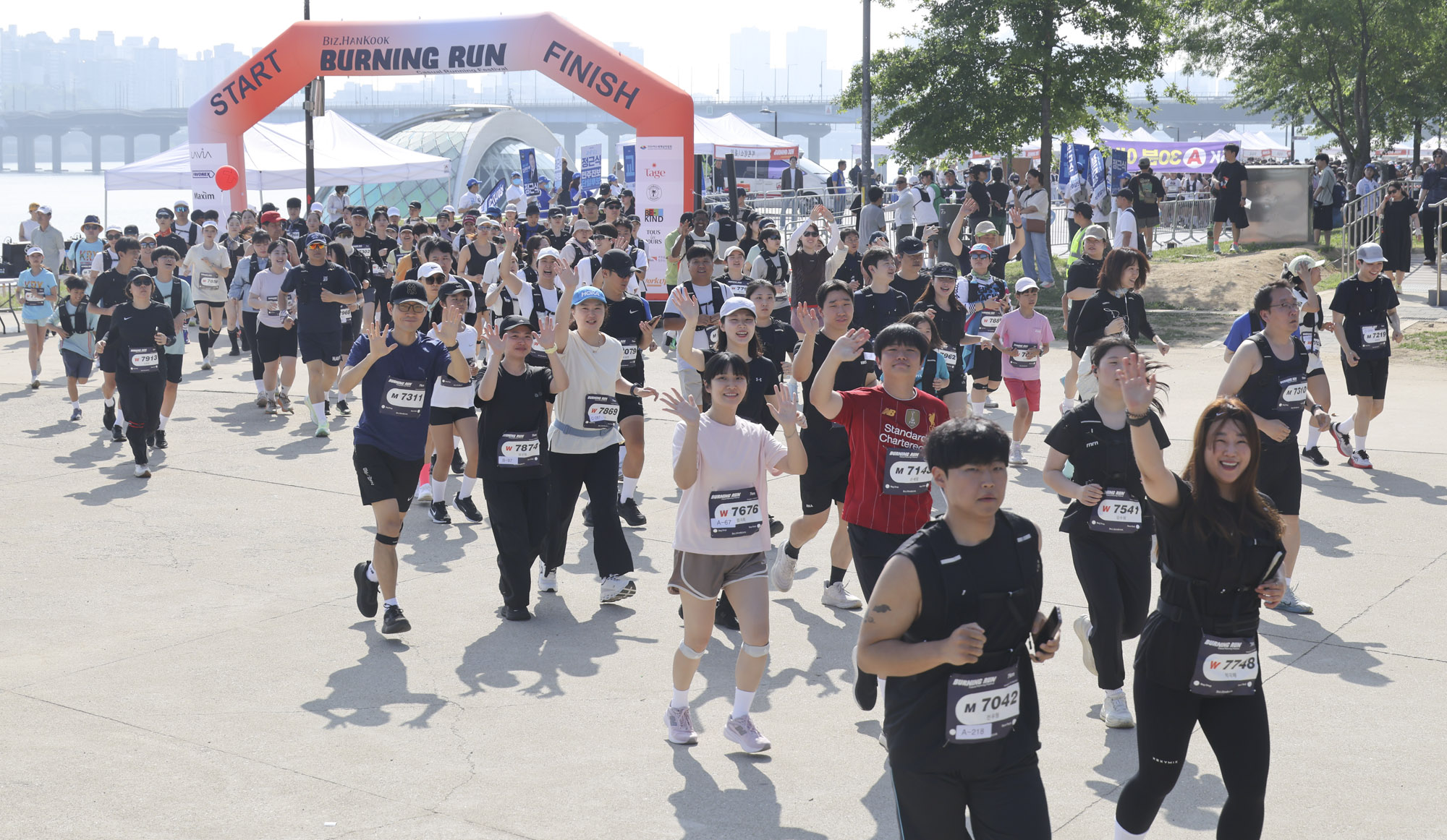 버닝런;버닝런2026;마라톤;비즈한국