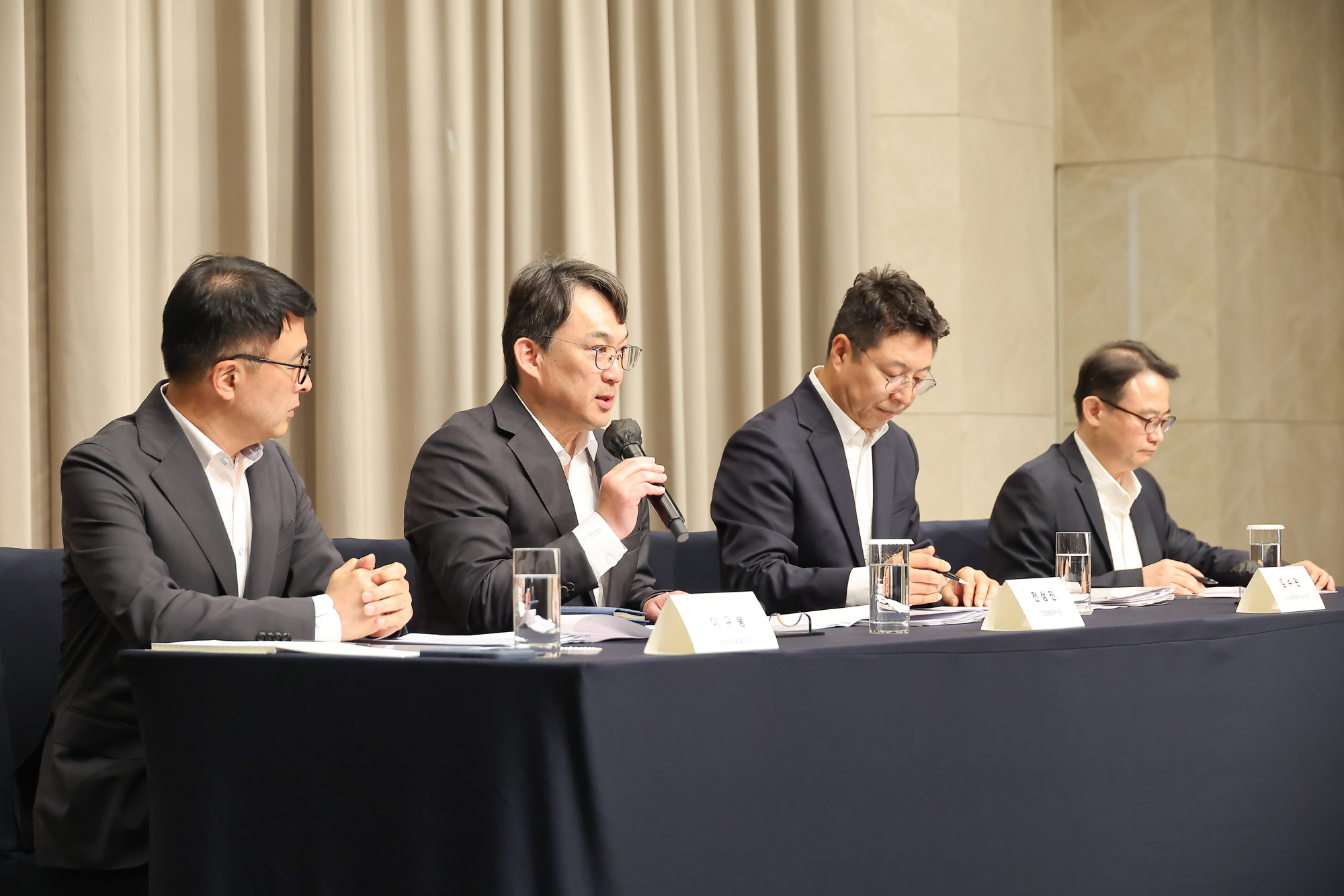정용진;신세계;회장;사과문;탱크데이;스타벅스