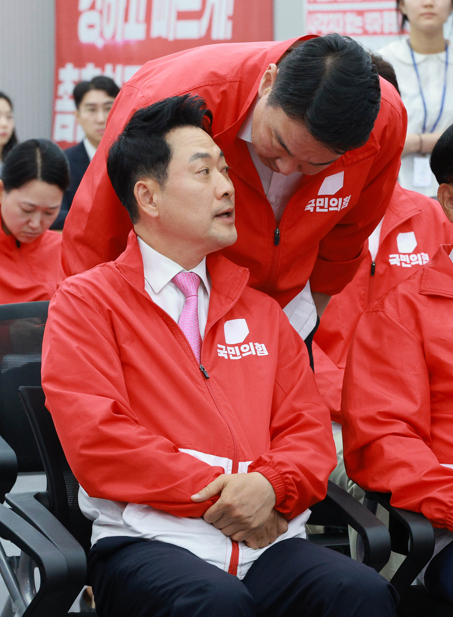 정치;정당;국민의힘개표상황실;장동혁;국민의힘방송사출구결과