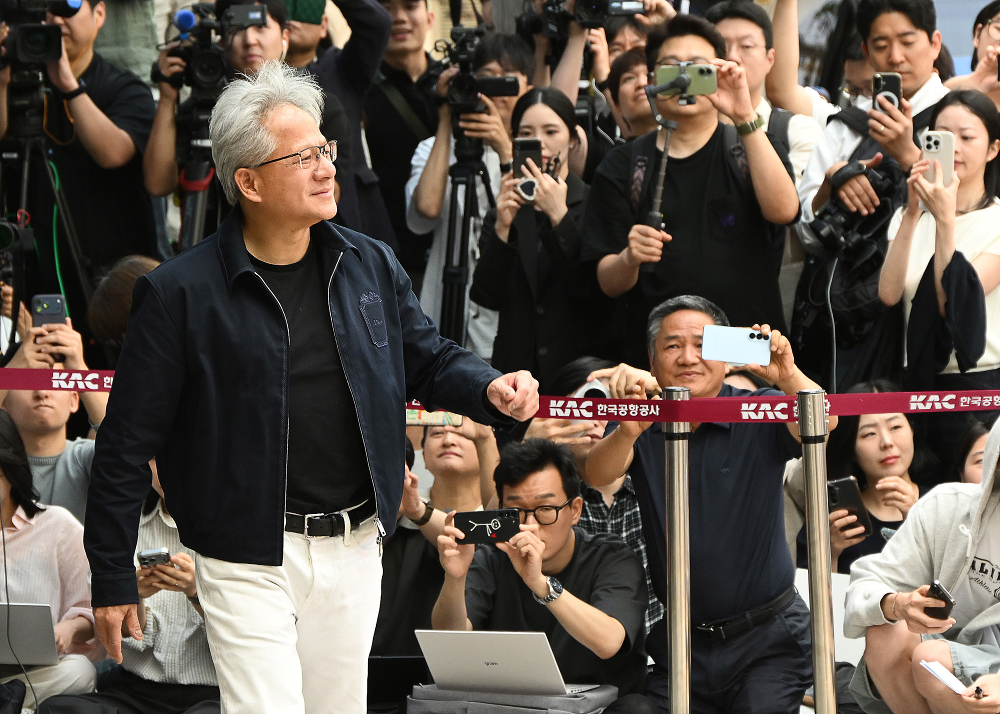 젠슨황;입국;김포공항