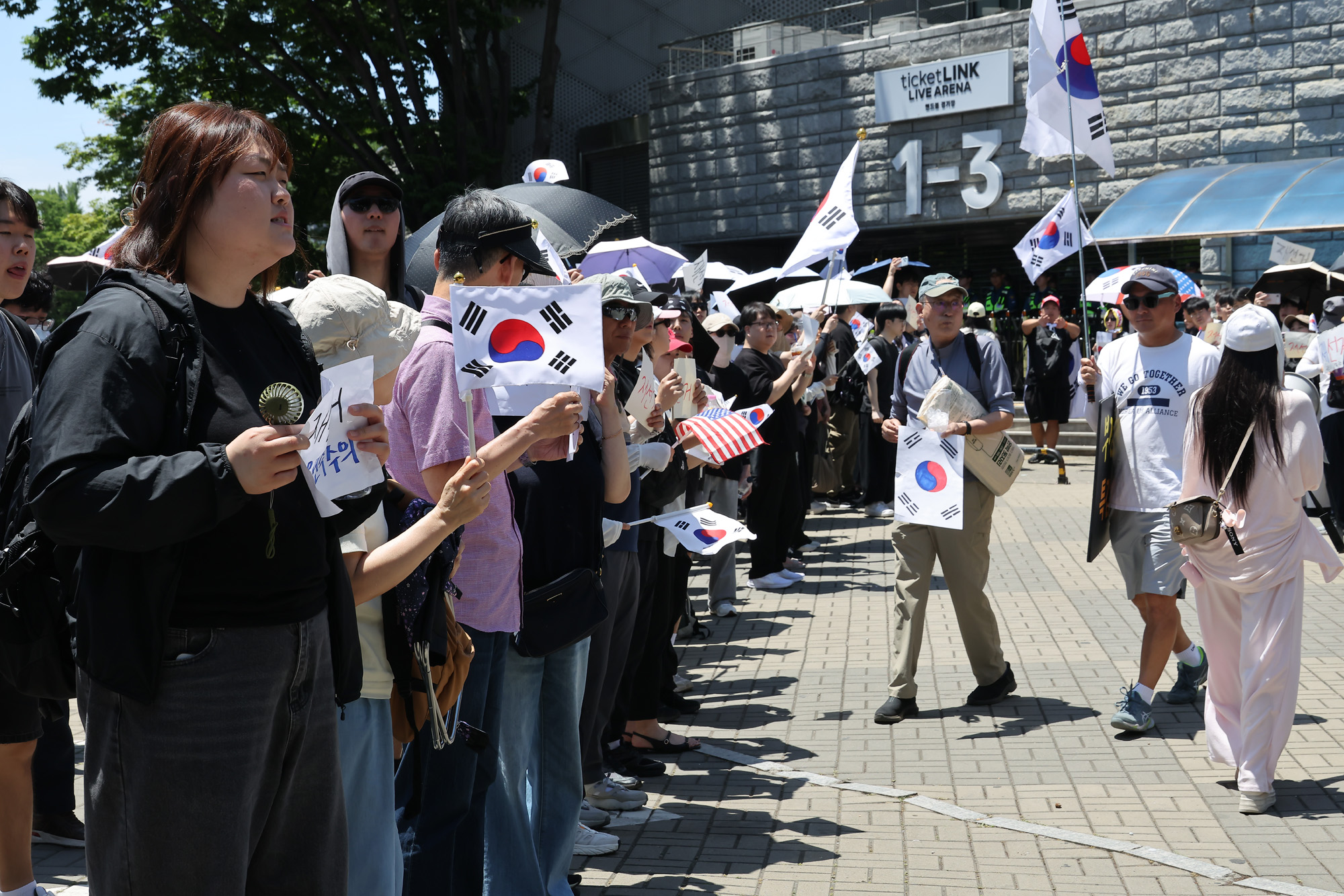올림픽 공원;개표소;시위;투표용지;재투표;재선거;부정선거